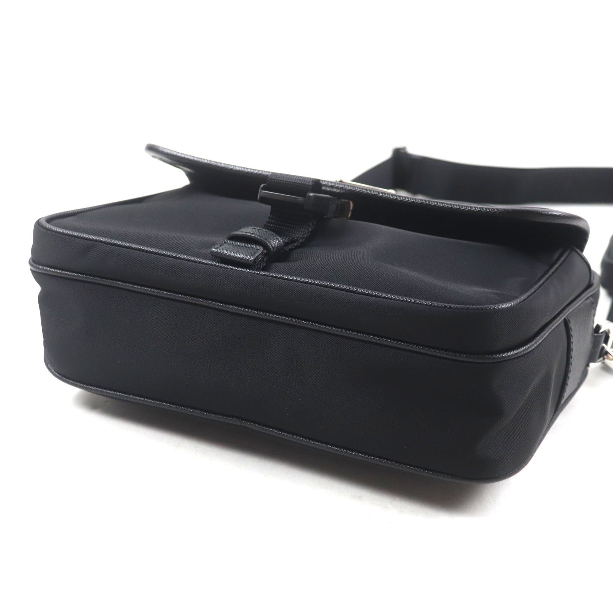 Prada Black Nylon Saffiano Shoulder Bag (Pre-Owned)