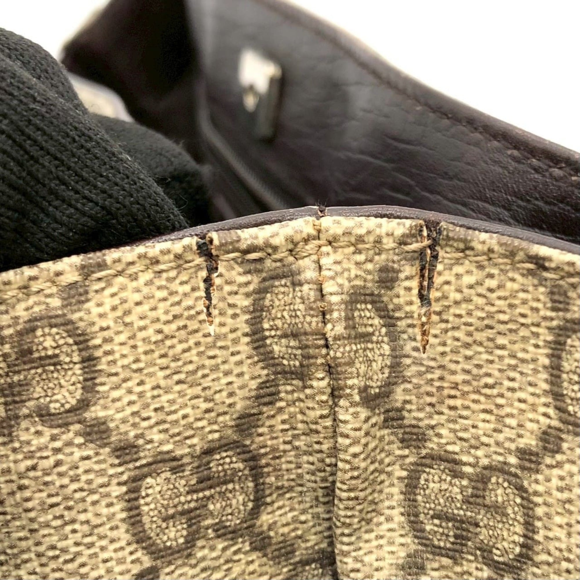 Gucci Beige Gg Supreme Canvas Tote Bag (Pre-Owned)