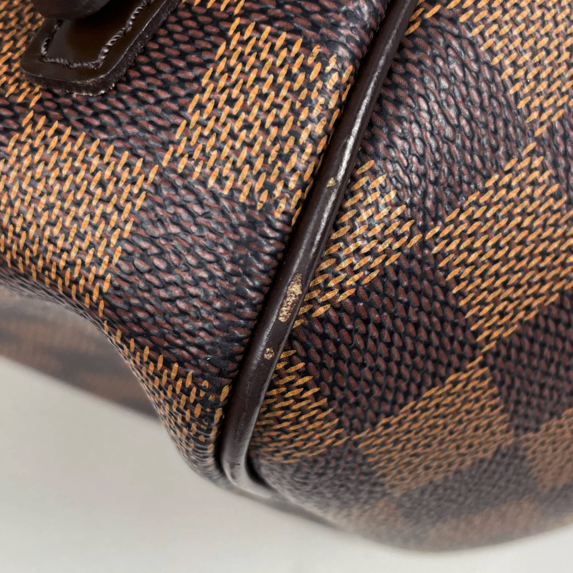 Louis Vuitton Damier Brown Damier Canvas Shoulder Bag (Pre-Owned)