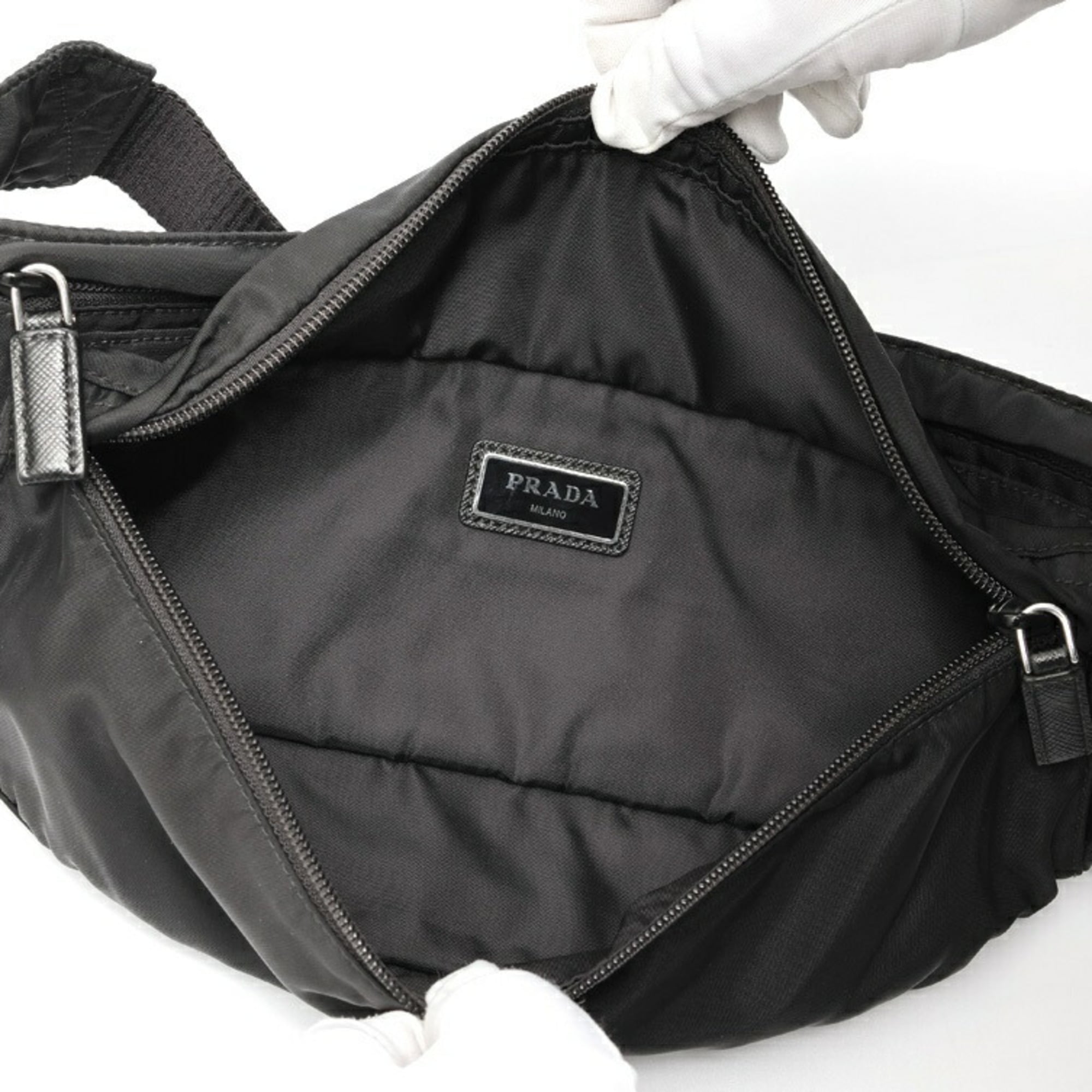 Prada Black Fabric Fanny Pack (Pre-Owned)