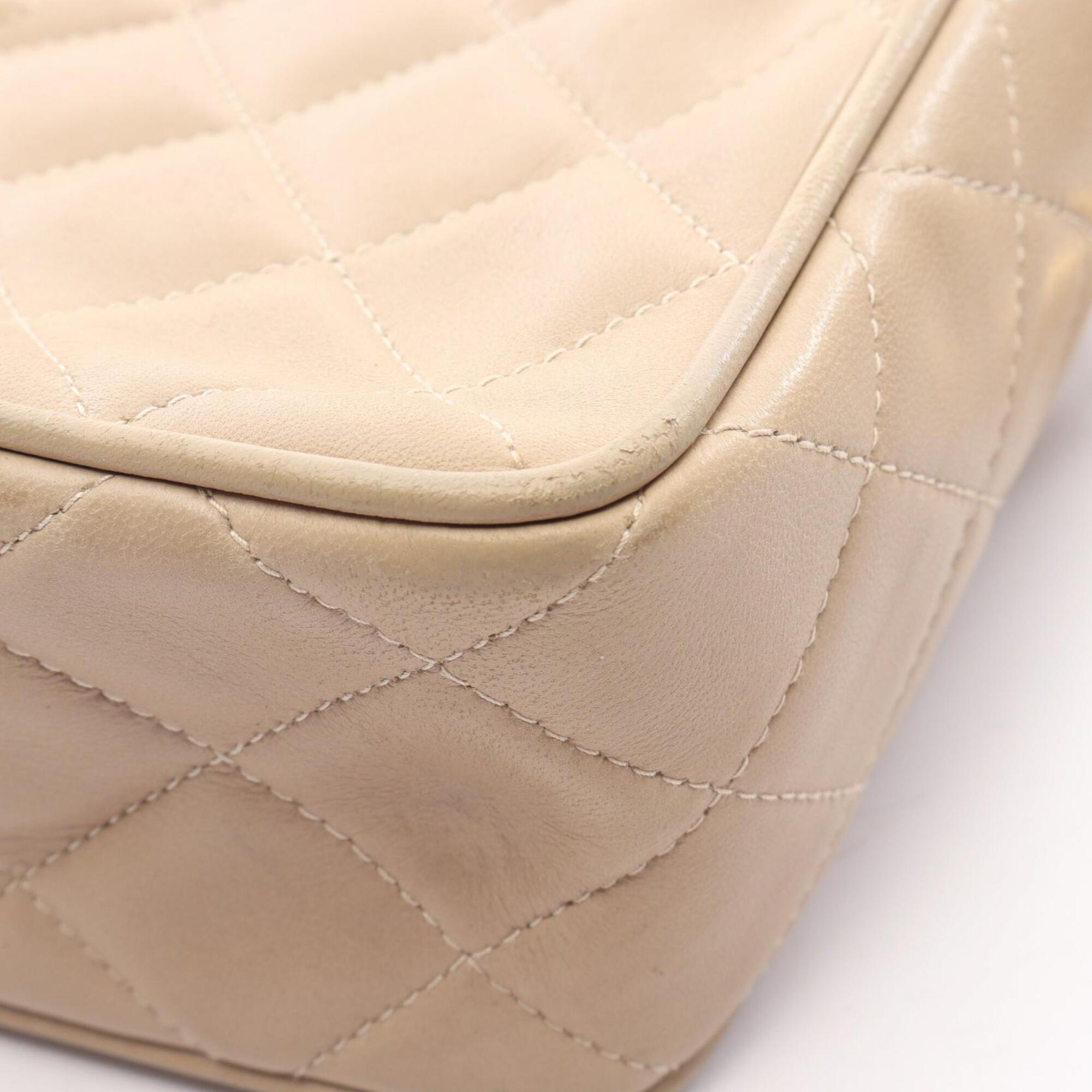 Chanel Beige Leather Handbag Shoulder Bag (Pre-Owned)