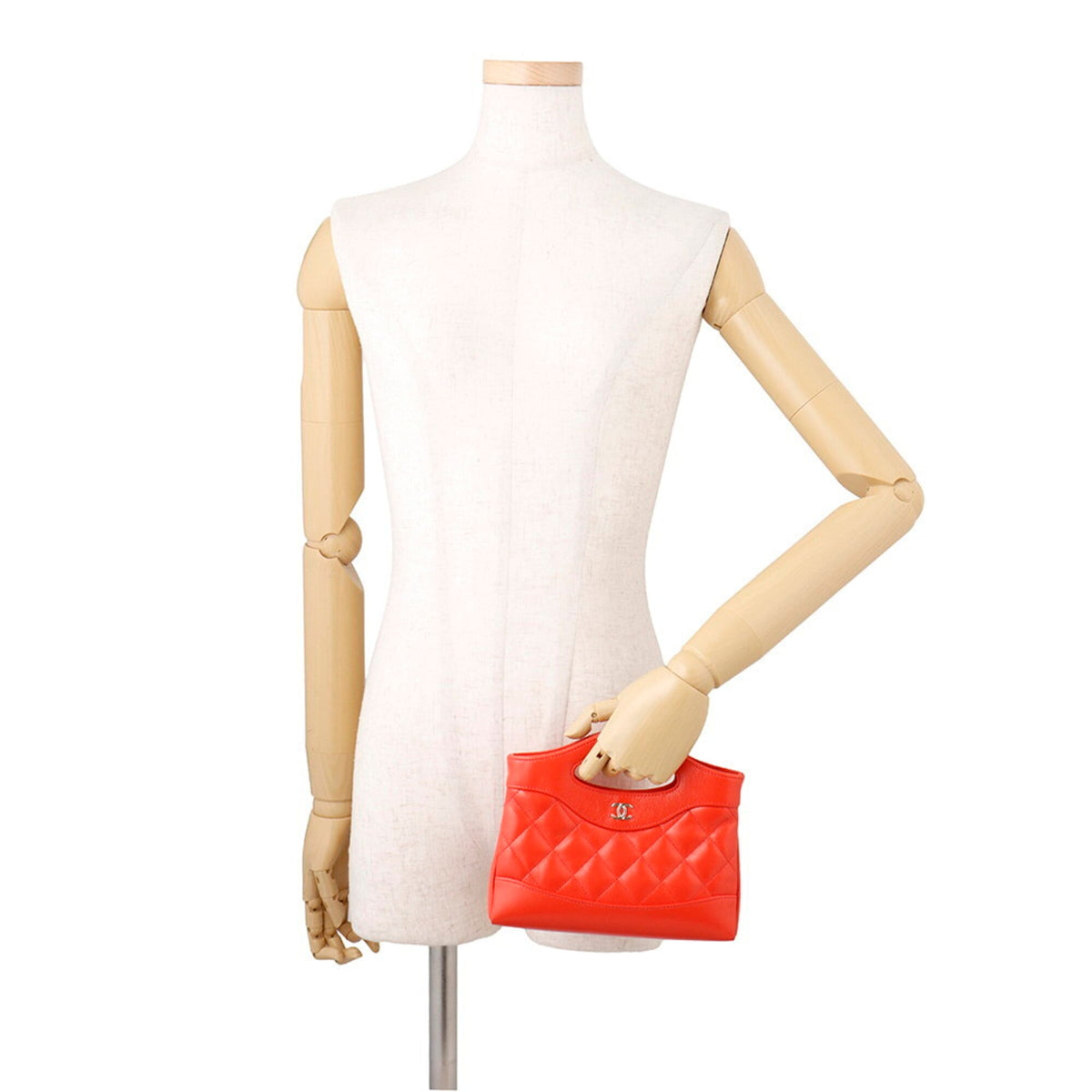 Chanel Matelasse Coral Color Handbag (Pre-Owned)