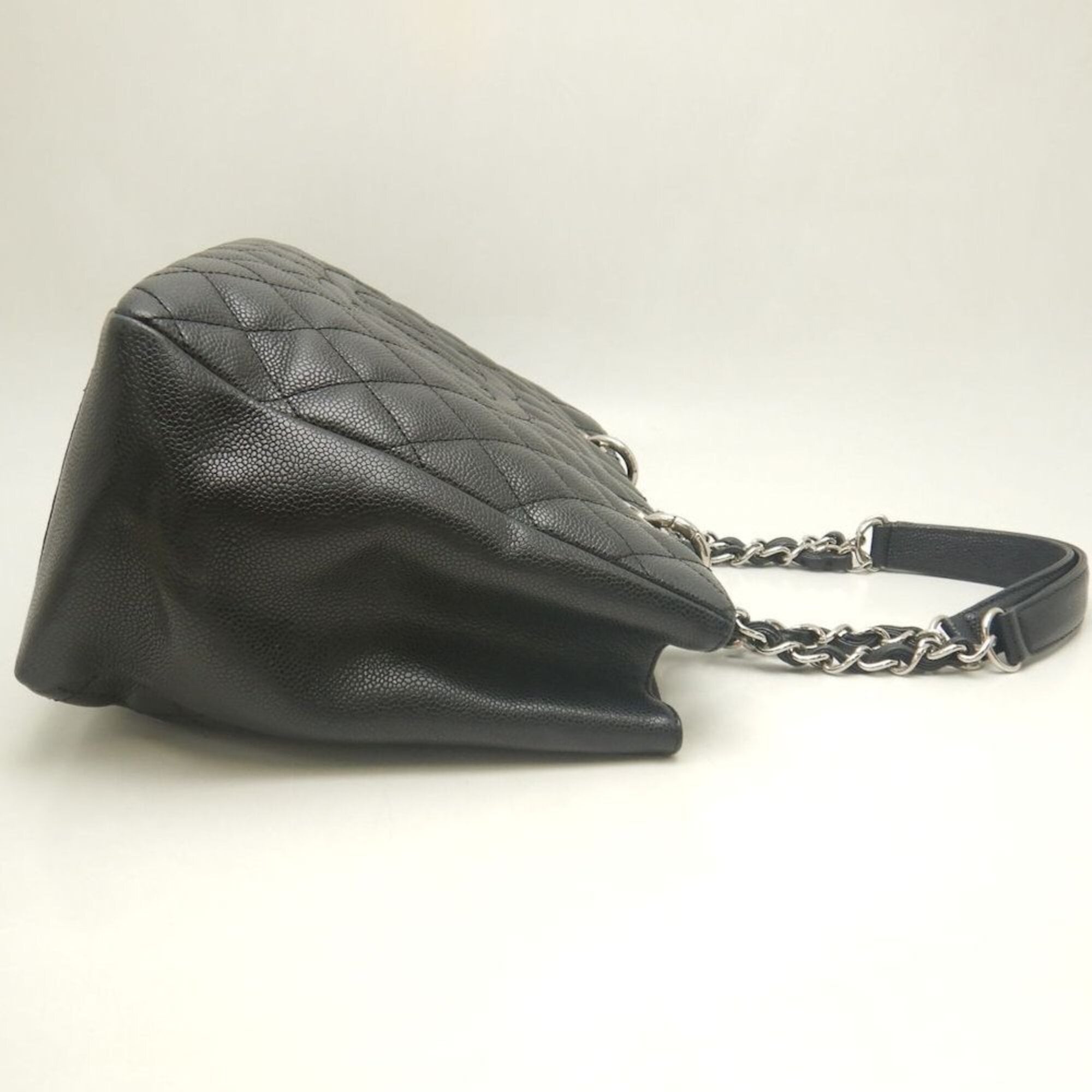 Chanel Black Grained Calfskin Tote Bag (Pre-Owned)