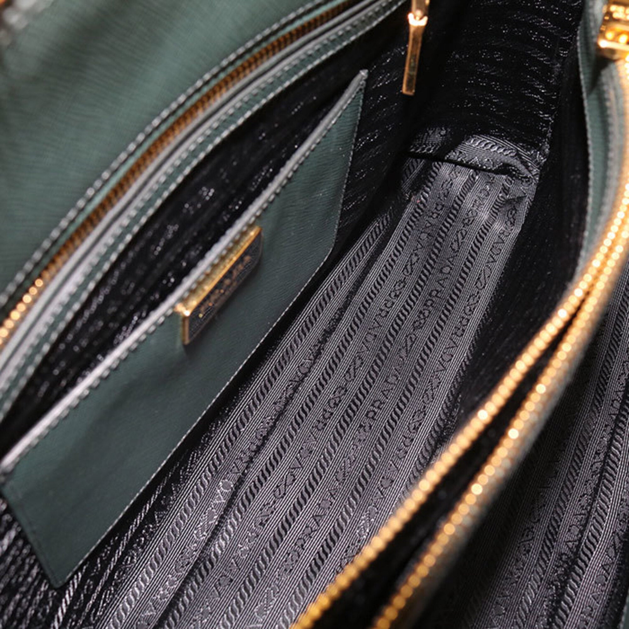 Prada Green Leather Handbag (Pre-Owned)