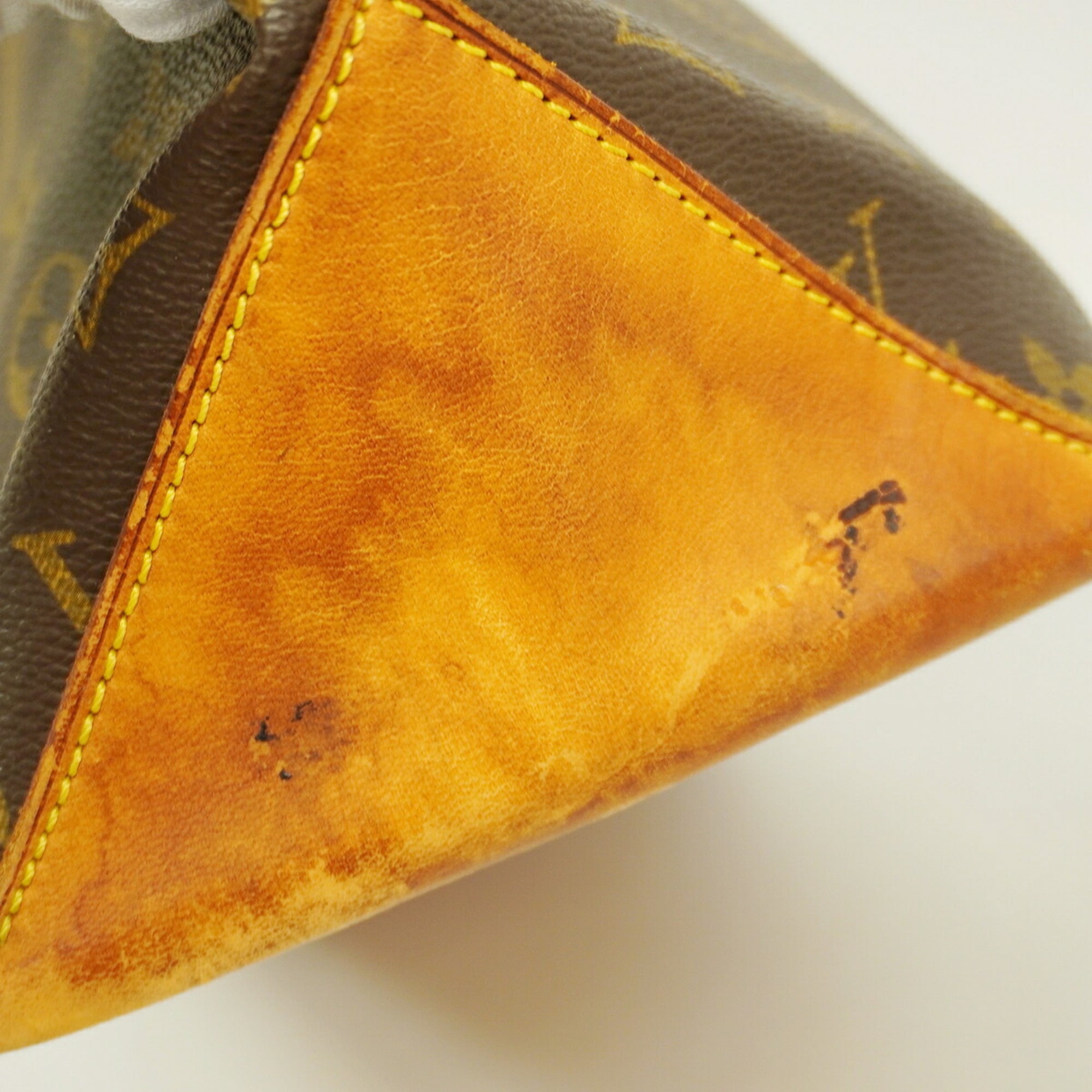 Louis Vuitton Brown Tote Bag (Pre-Owned)