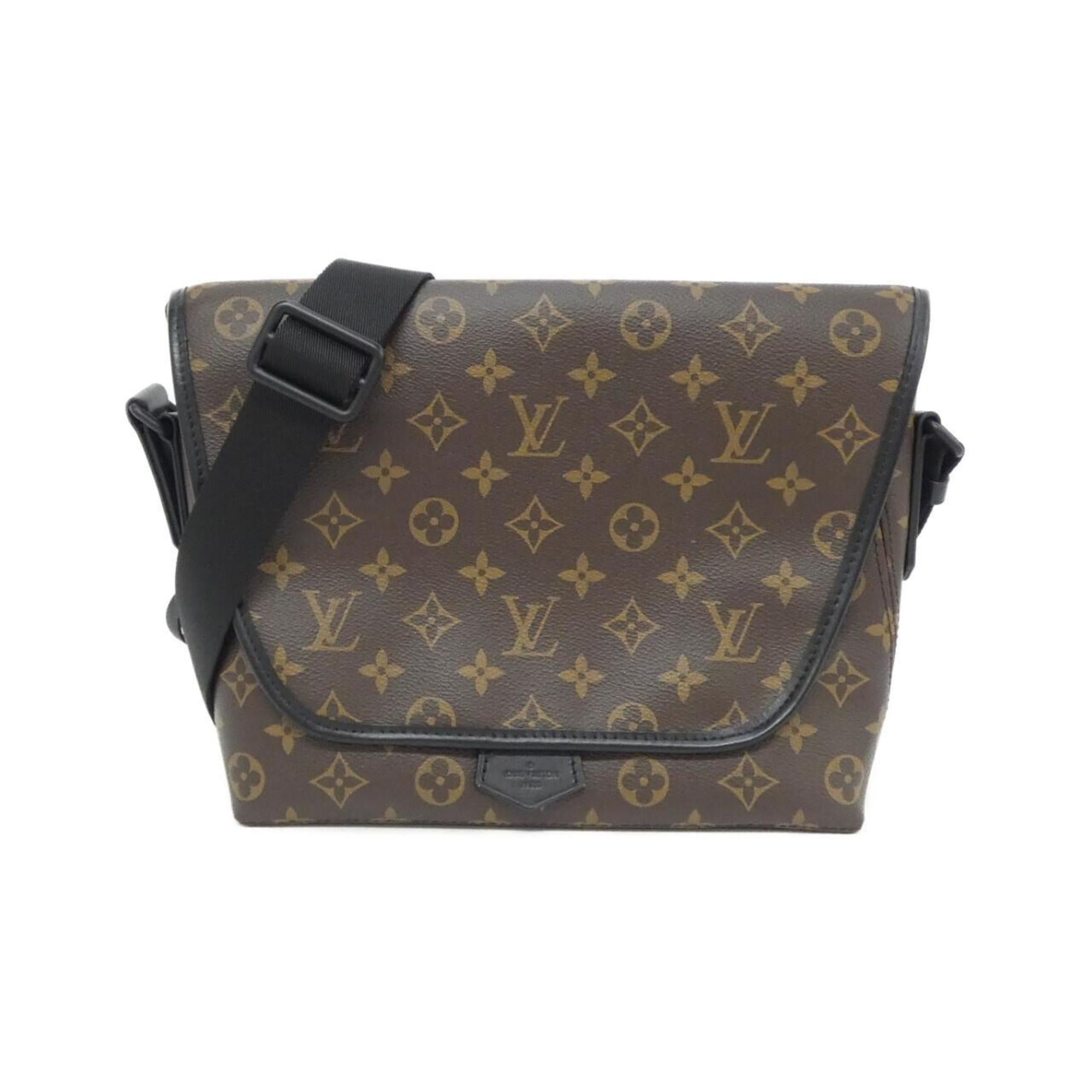 Louis Vuitton Marron Coated Canvas Shoulder Bag (Pre-Owned)