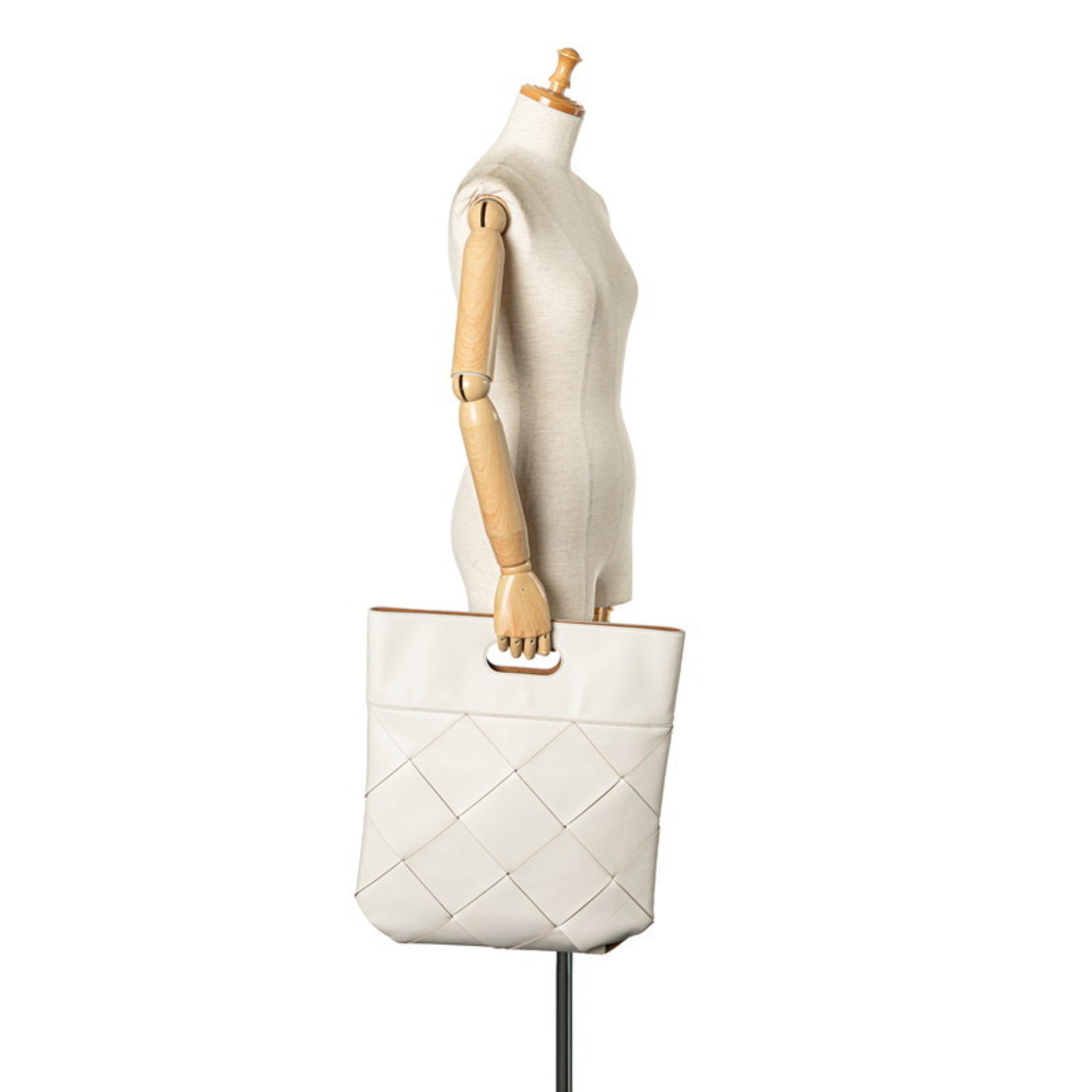 Bottega Veneta White Leather Handbag (Pre-Owned)