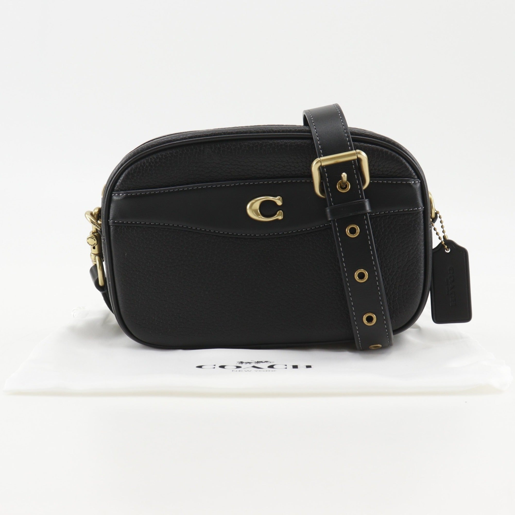 Coach Black Leather Shoulder Bag (Pre-Owned)
