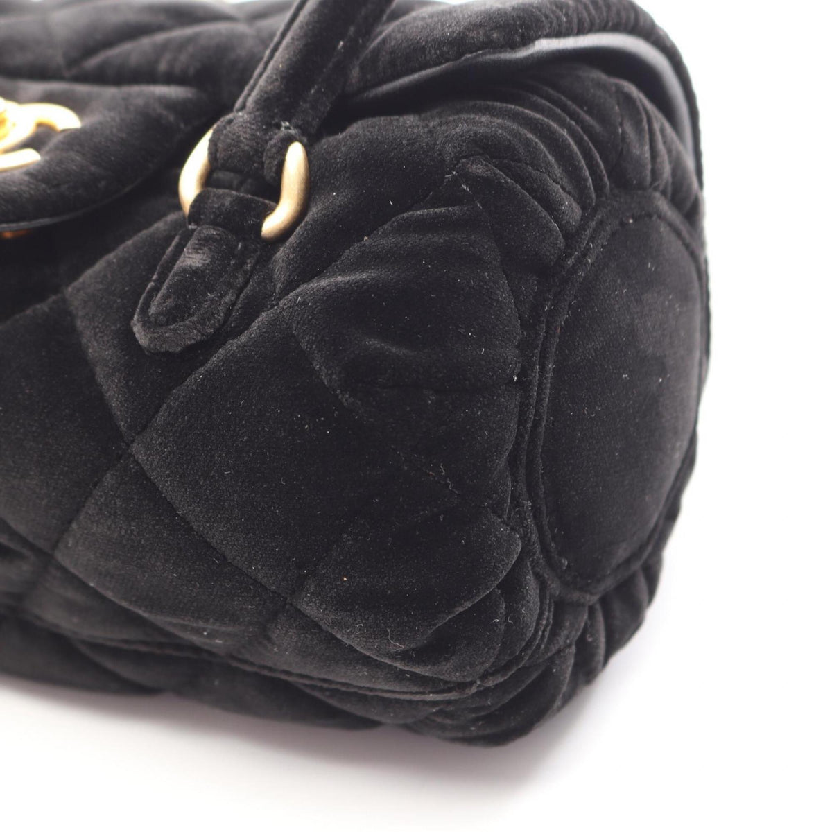 Chanel Matelasse Black Fabric Handbag Shoulder Bag (Pre-Owned)