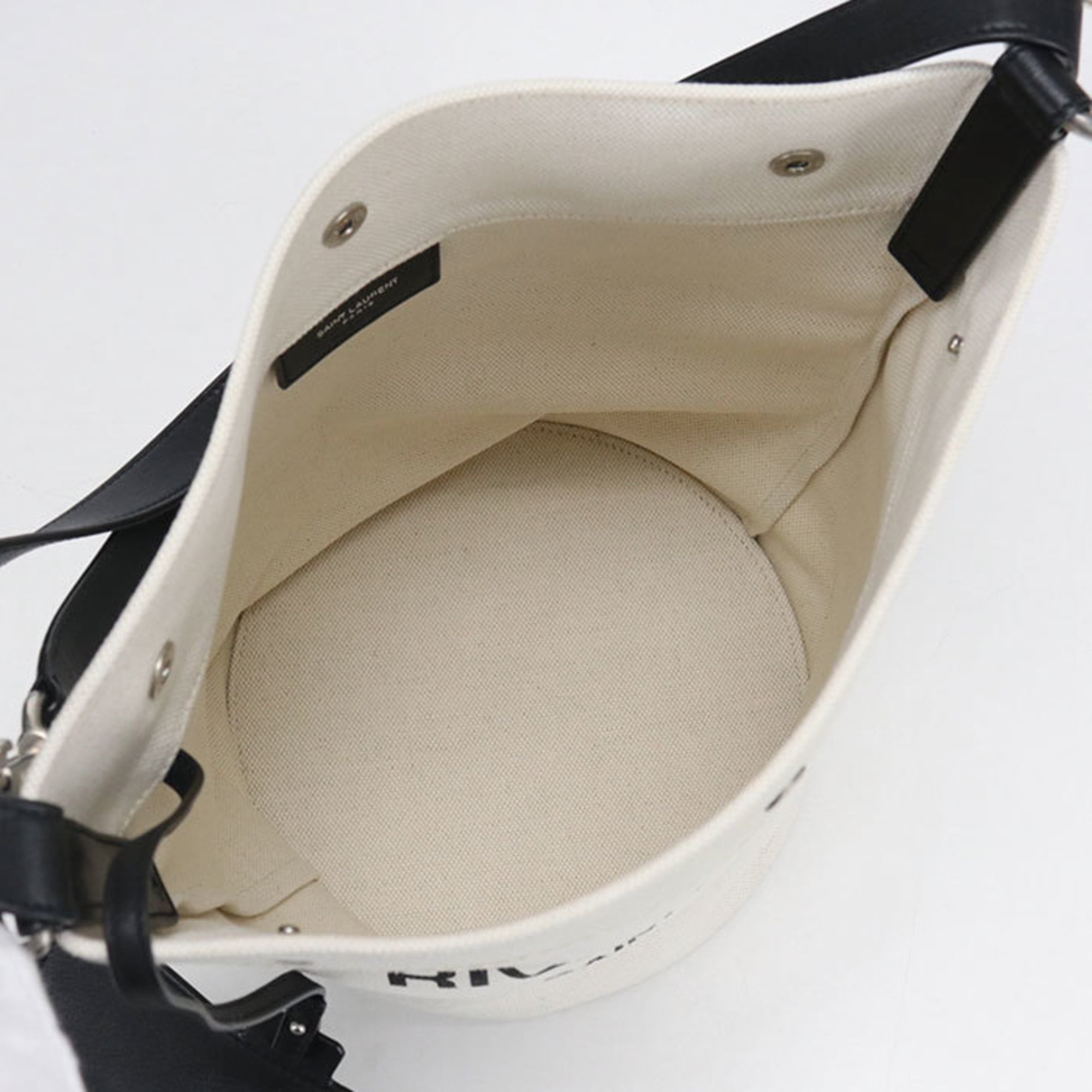 Saint Laurent White Canvas Pouch Shoulder Bag (Pre-Owned)