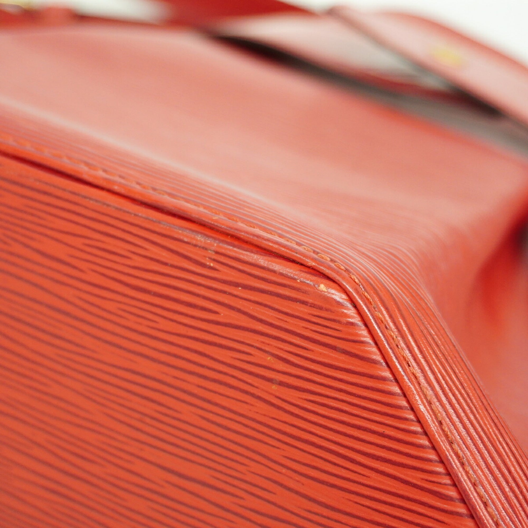 Louis Vuitton Castilian Red Shoulder Bag (Pre-Owned)