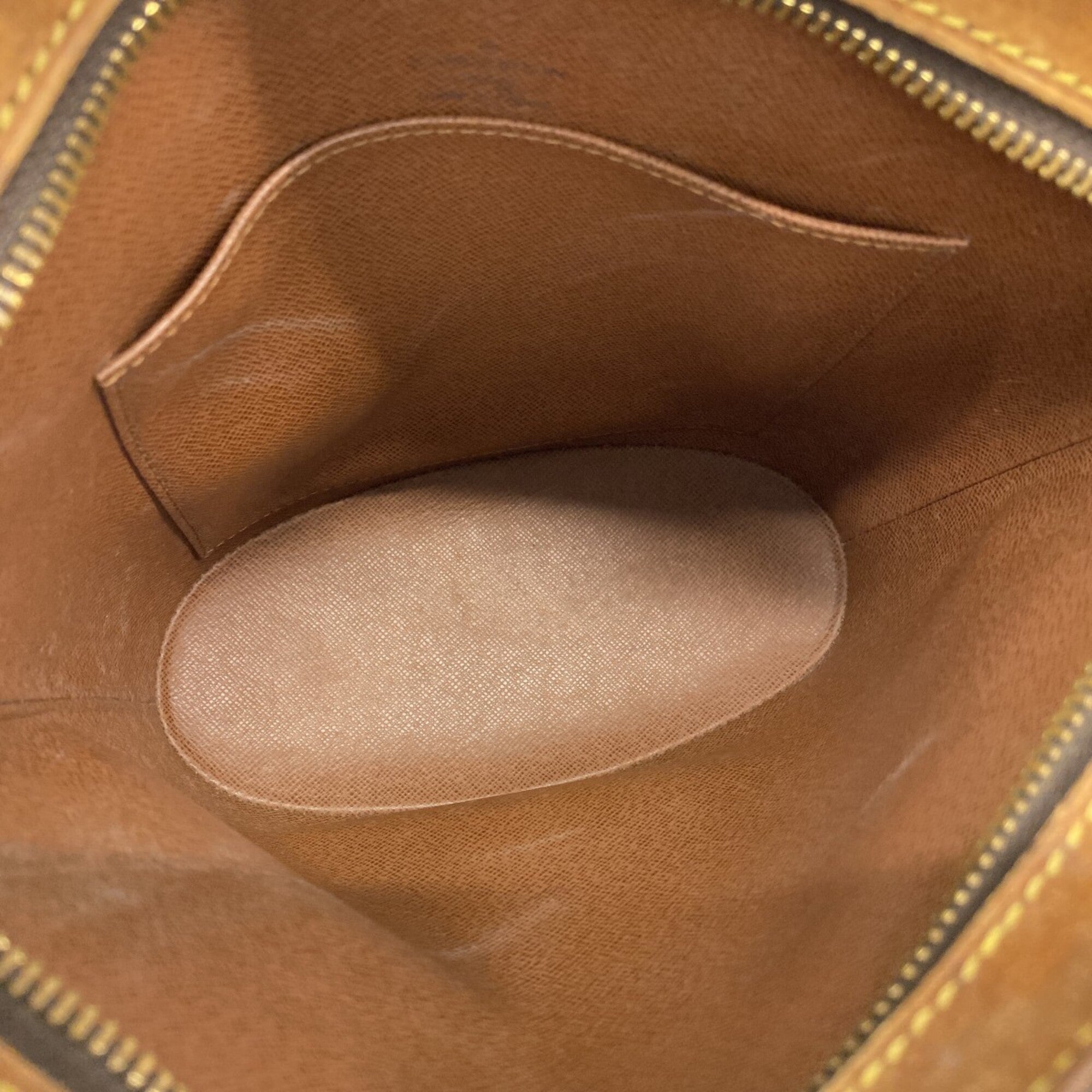 Louis Vuitton Brown Shoulder Bag (Pre-Owned)