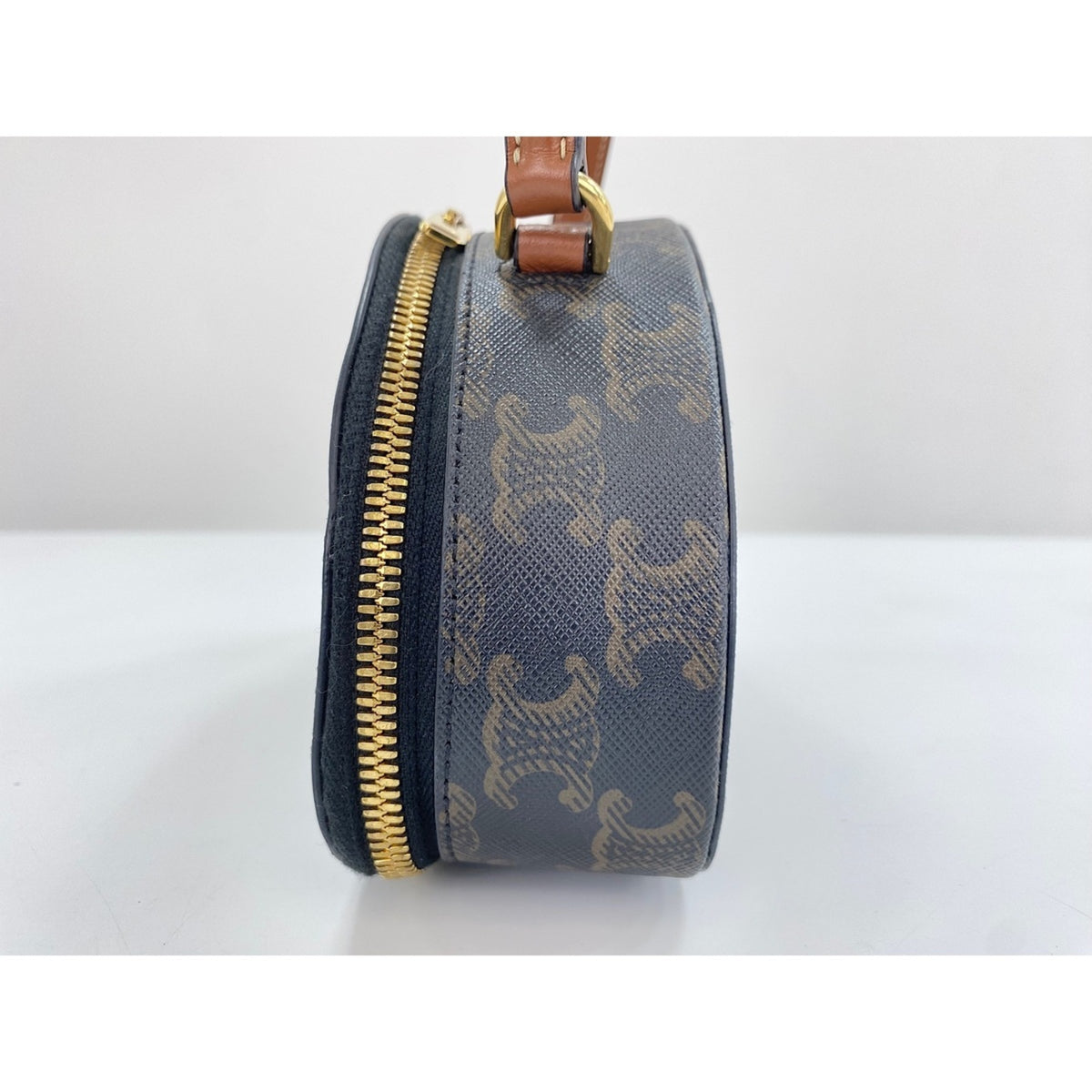 Celine Black Handbag (Pre-Owned)