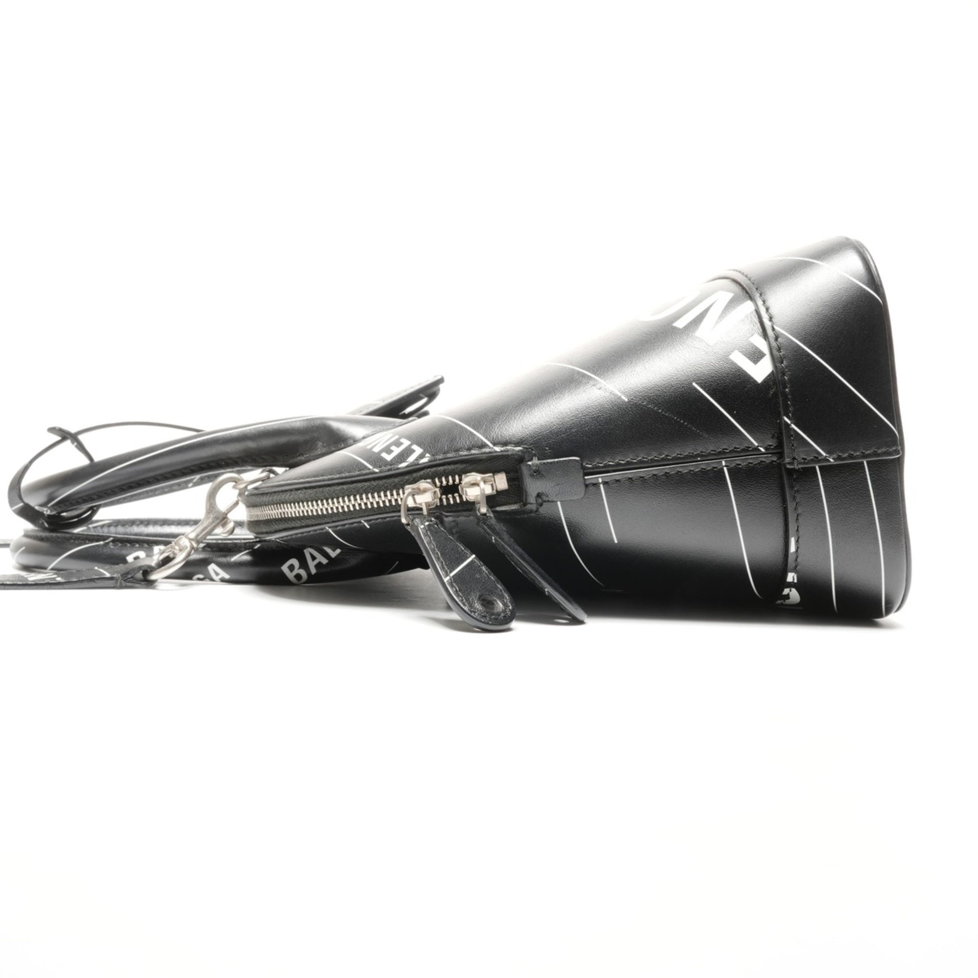 Balenciaga Black Handbag (Pre-Owned)