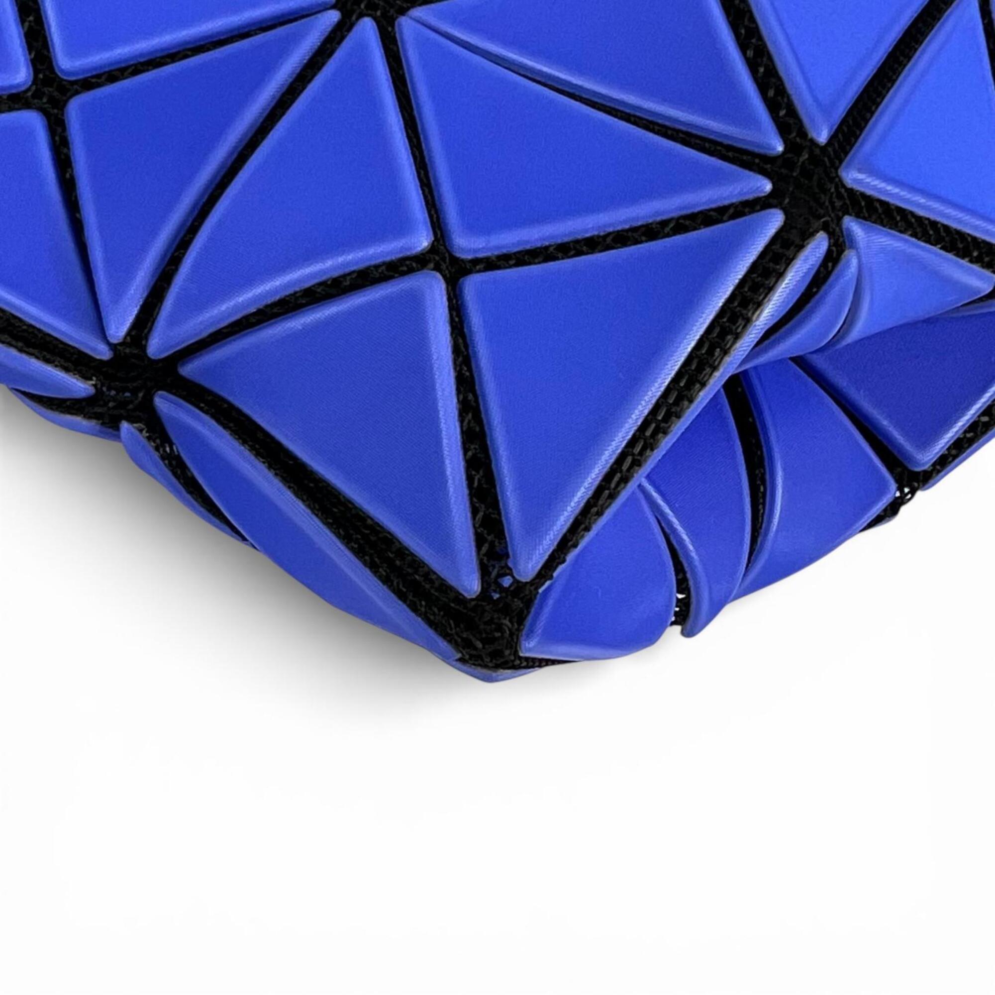 Issey Miyake Blue Polyester Nylon Elastane Brass Clutch Bag (Pre-Owned)