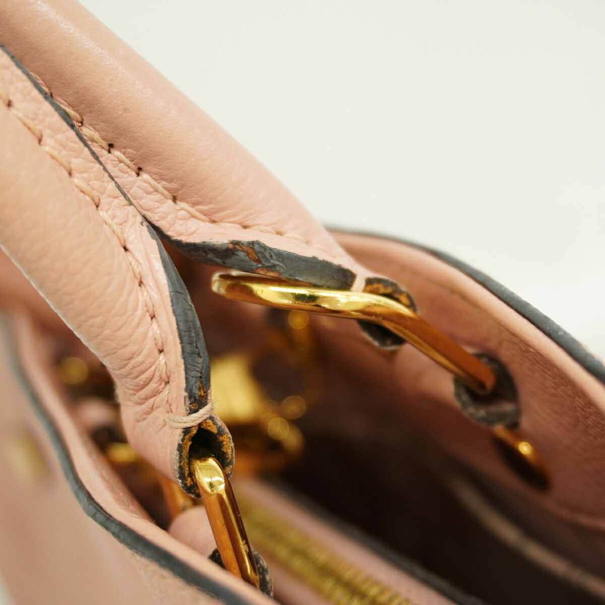 Louis Vuitton Rose Poudre Handbag (Pre-Owned)