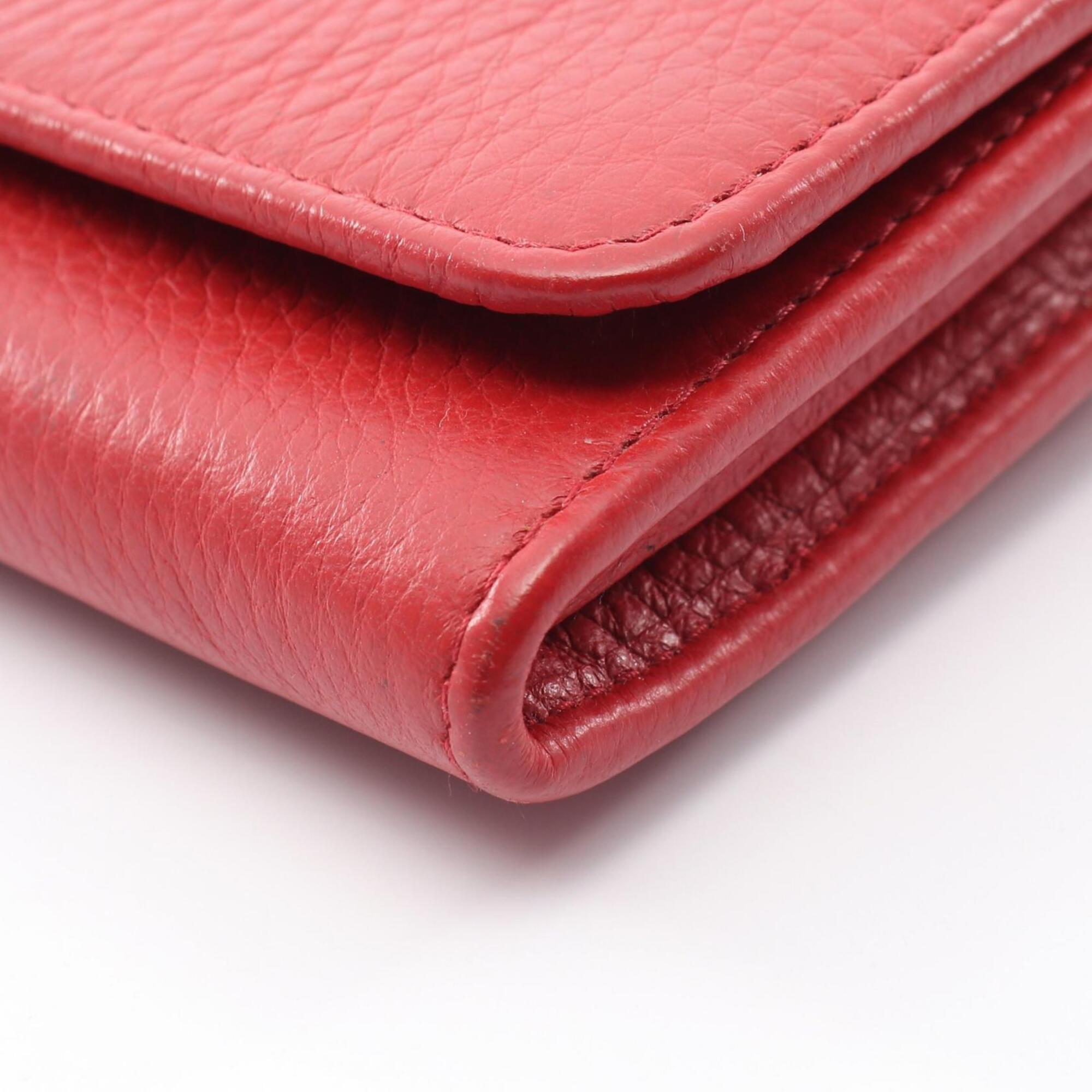 Prada Red Color Leather Long Wallet (Bi-Fold) (Pre-Owned)