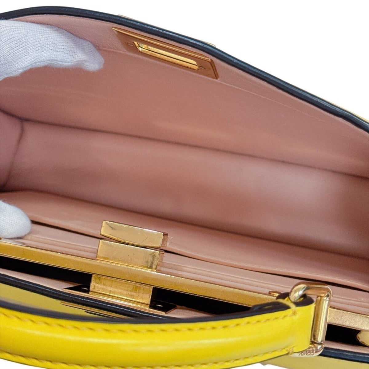 Fendi Peekaboo Yellow Leather Handbag (Pre-Owned)