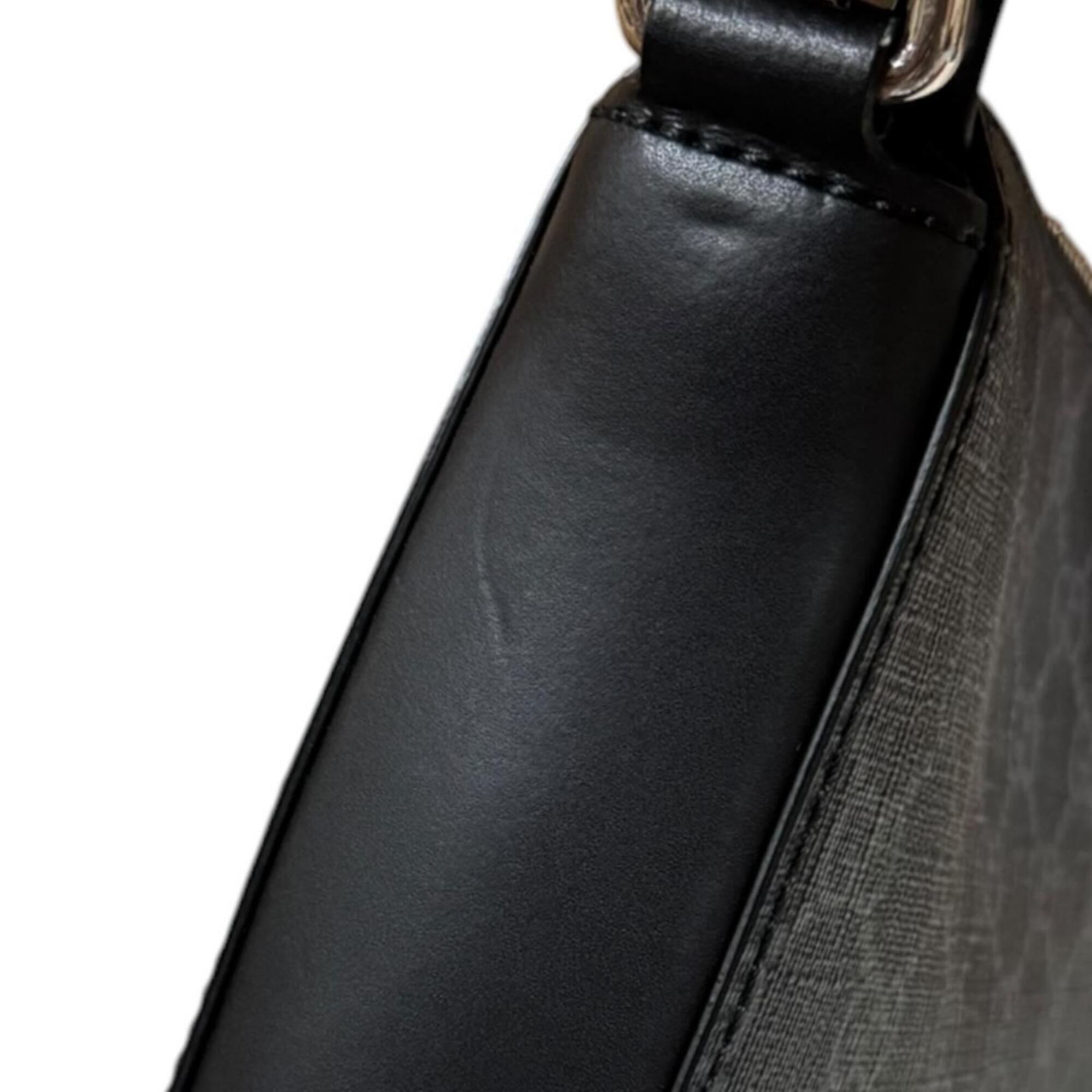 Gucci Black Gg Supreme Shoulder Bag (Pre-Owned)