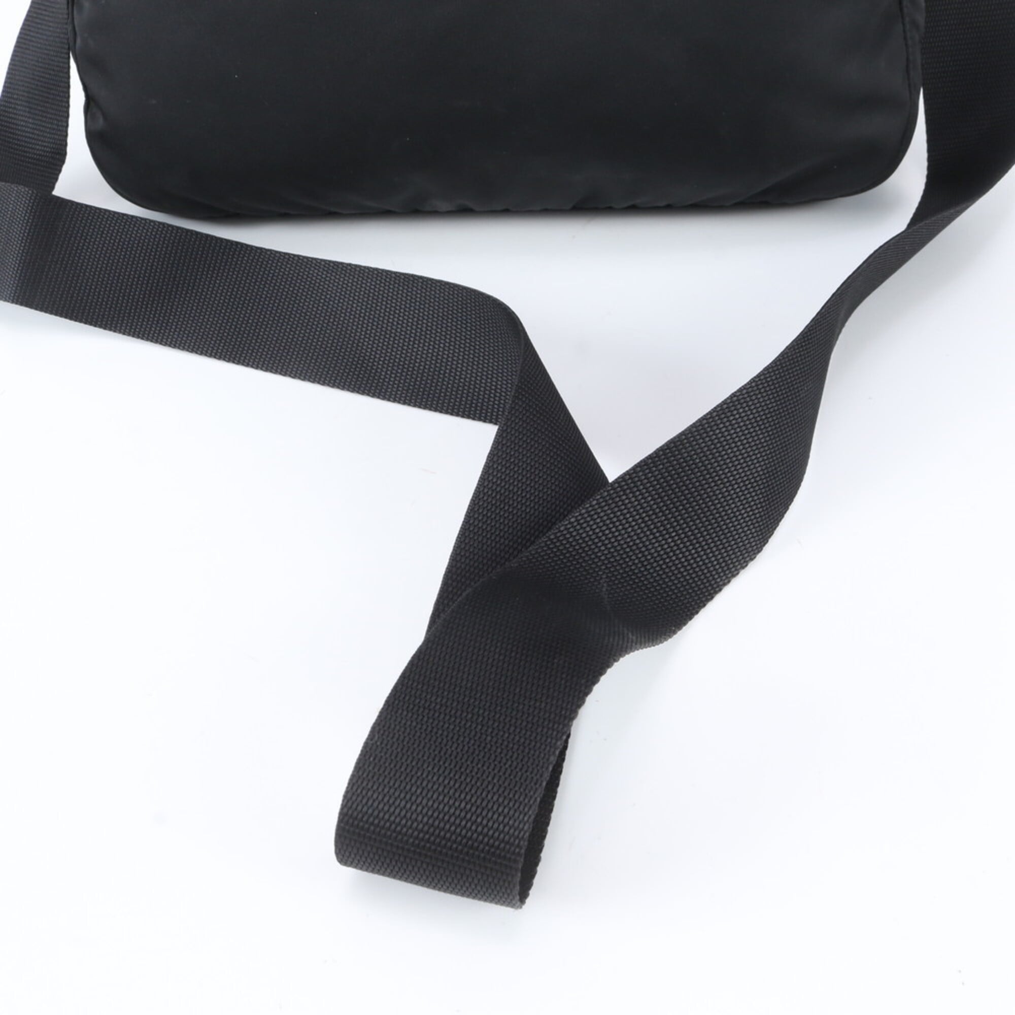 Prada Black Nylon Leather Messenger Bag Shoulder Bag (Pre-Owned)
