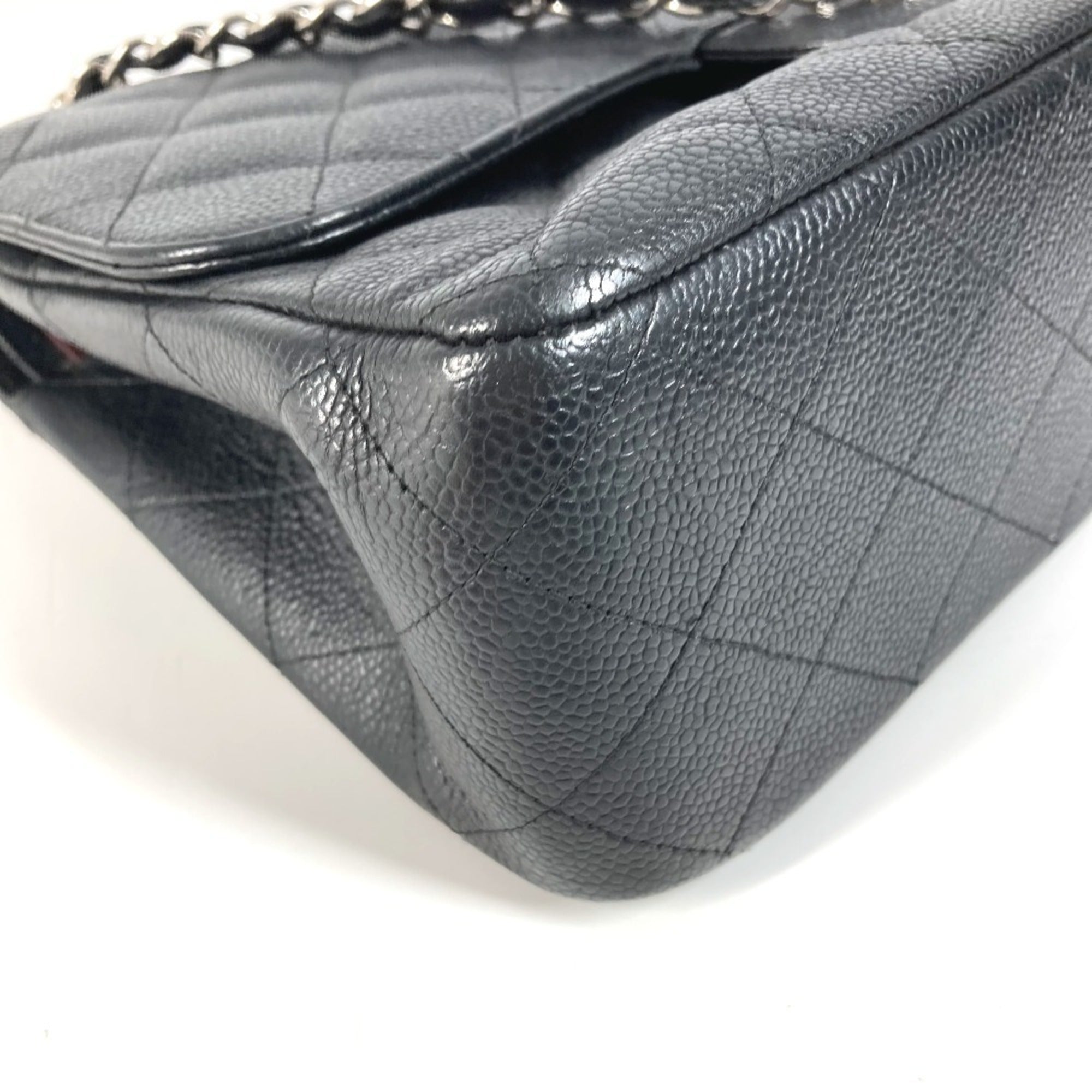 Chanel Matelasse Black Grained Calfskin Shoulder Bag (Pre-Owned)