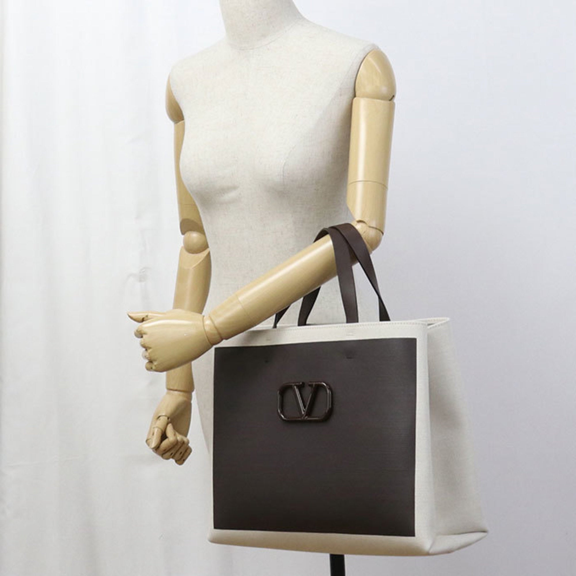 Valentino Garavani Brown Canvas Tote Bag (Pre-Owned)