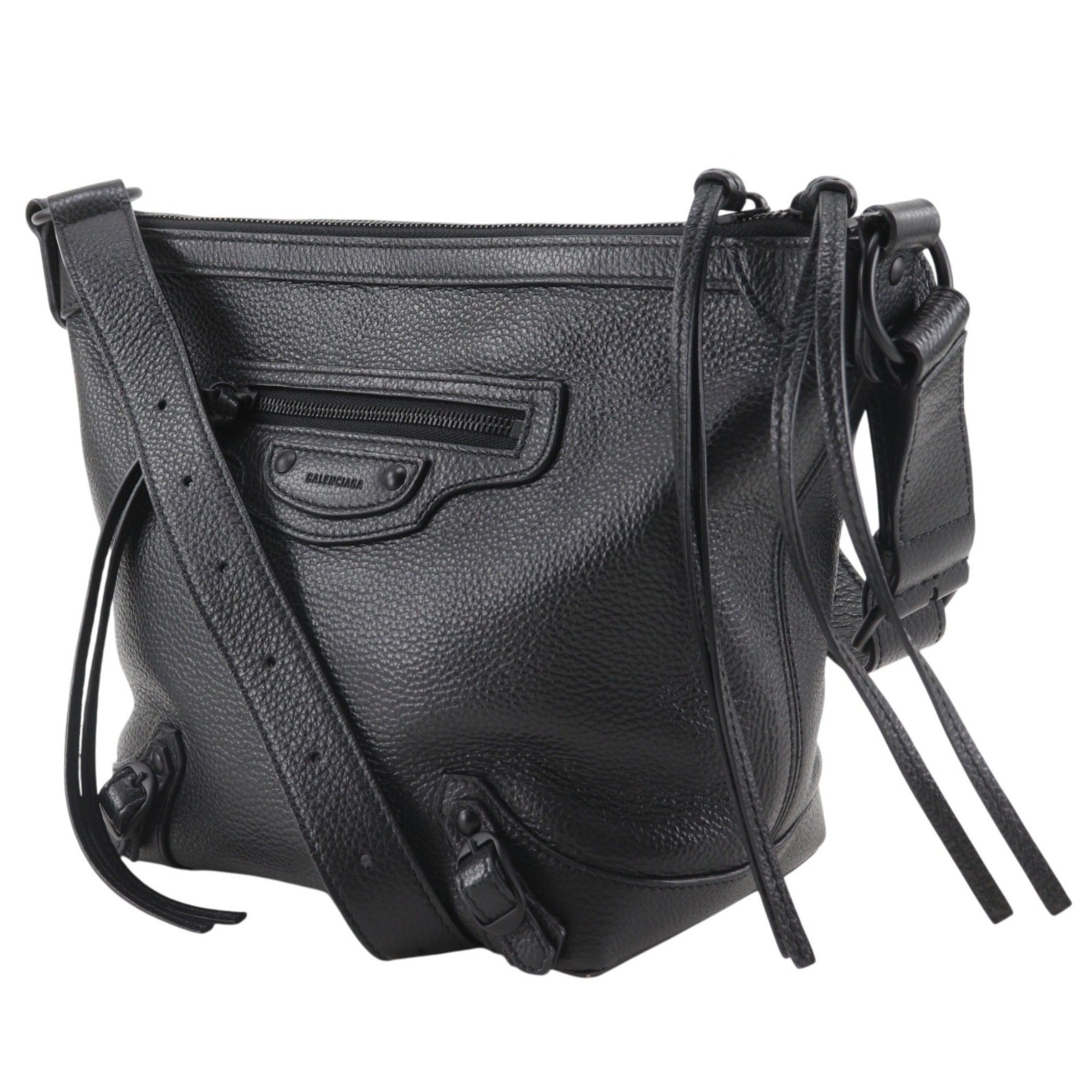 Balenciaga Black Leather Shoulder Bag (Pre-Owned)