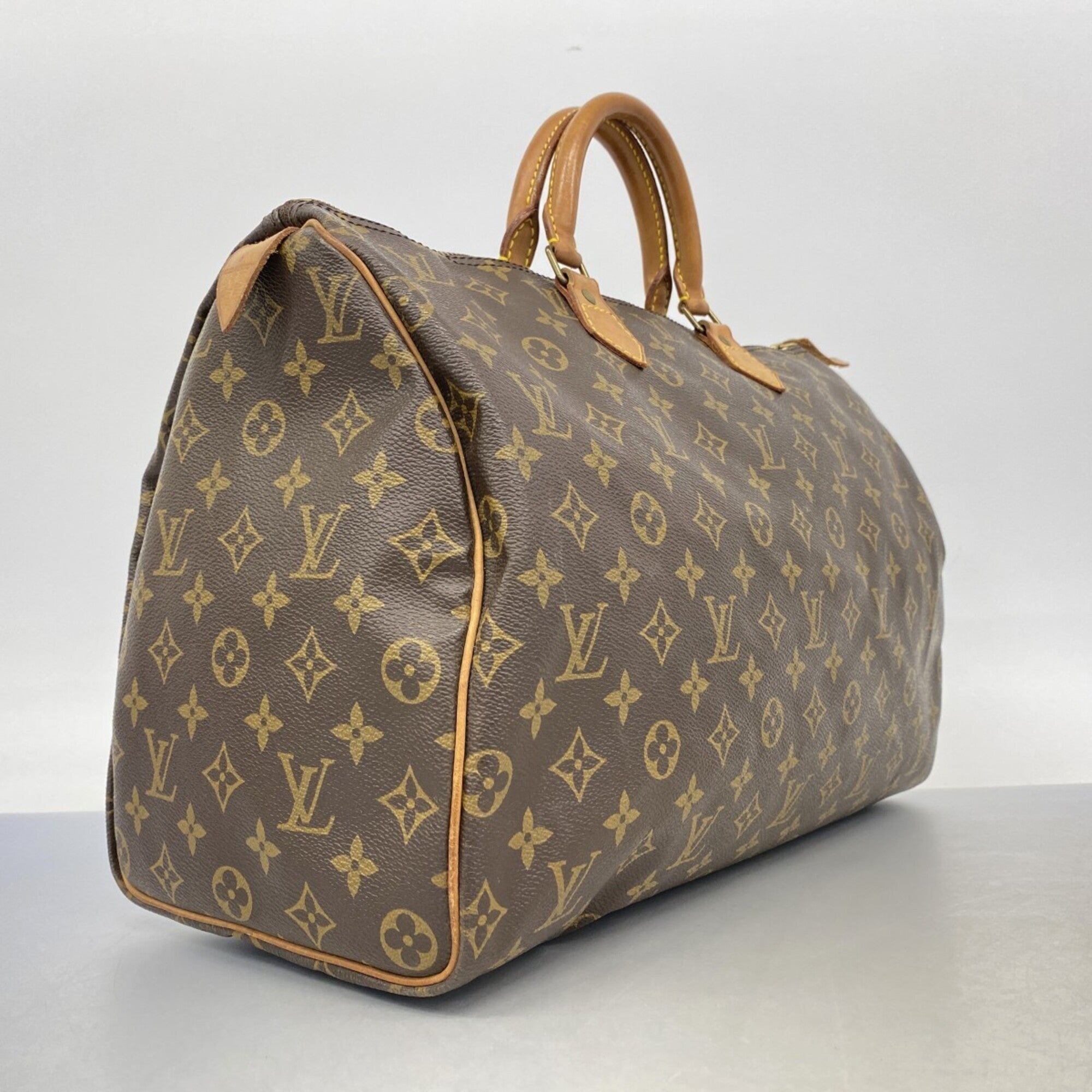 Louis Vuitton Brown Handbag (Pre-Owned)