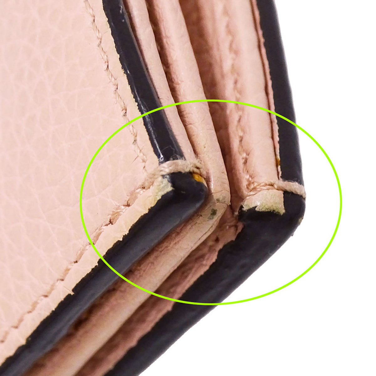 Gucci Pink Leather Wallet (Bi-Fold) (Pre-Owned)