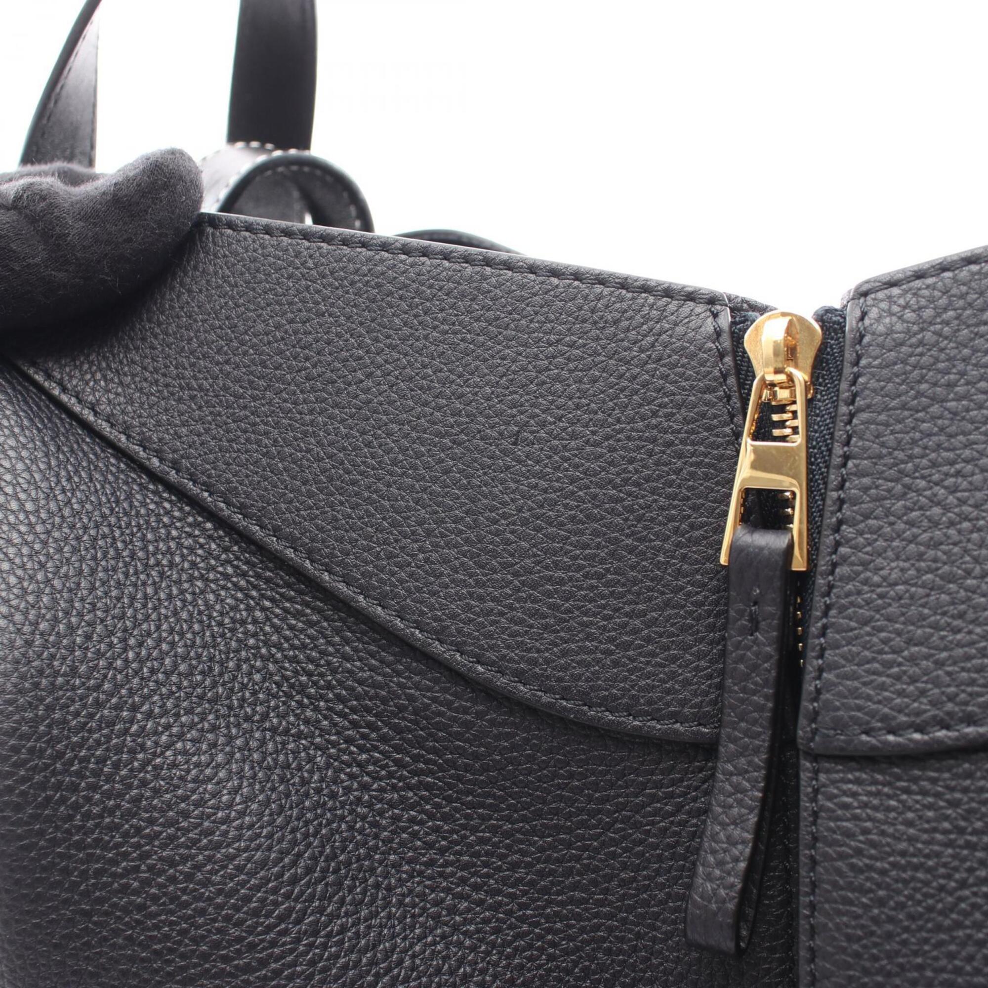 Loewe Black Navy Leather Handbag (Pre-Owned)