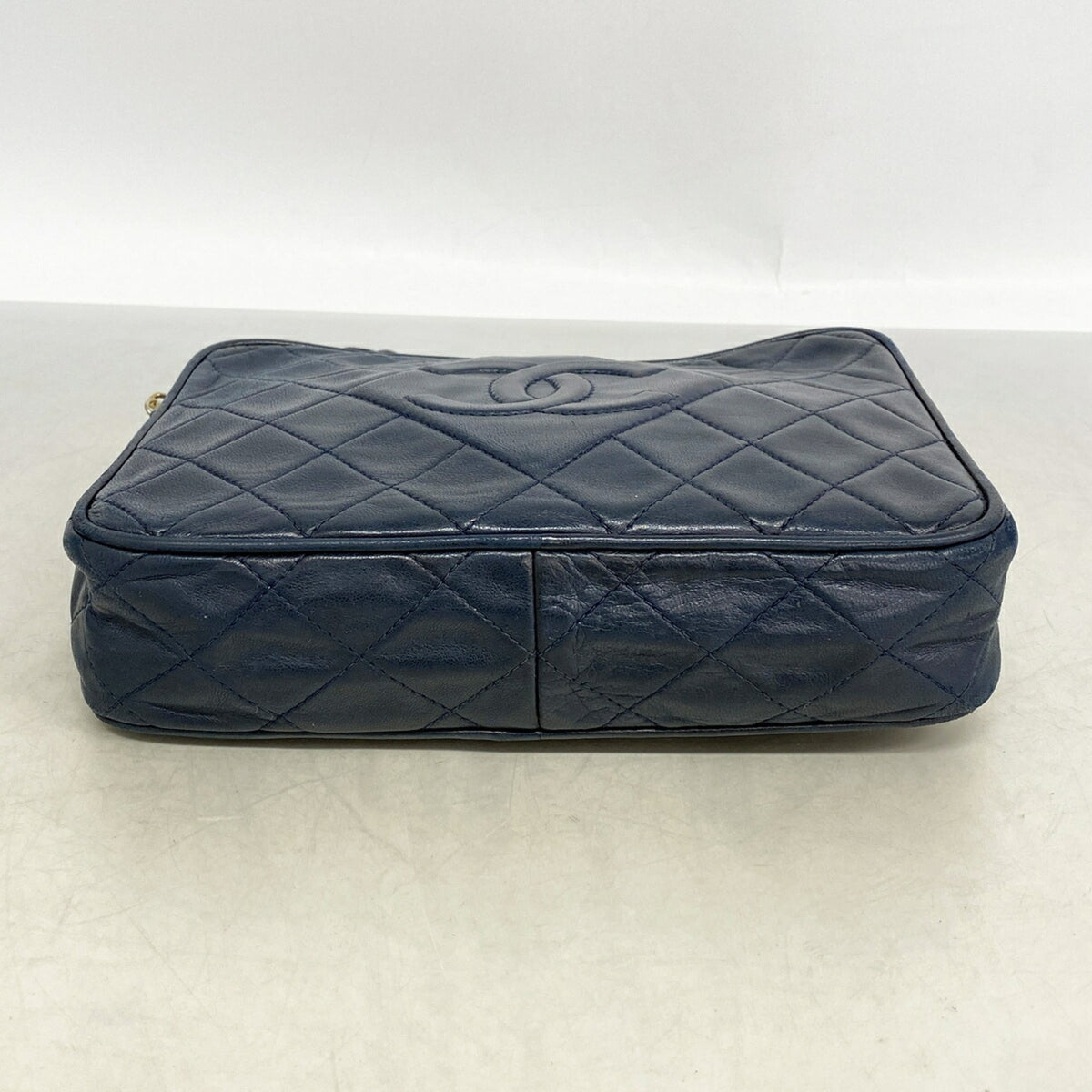 Chanel Navy Leather Shoulder Bag (Pre-Owned)