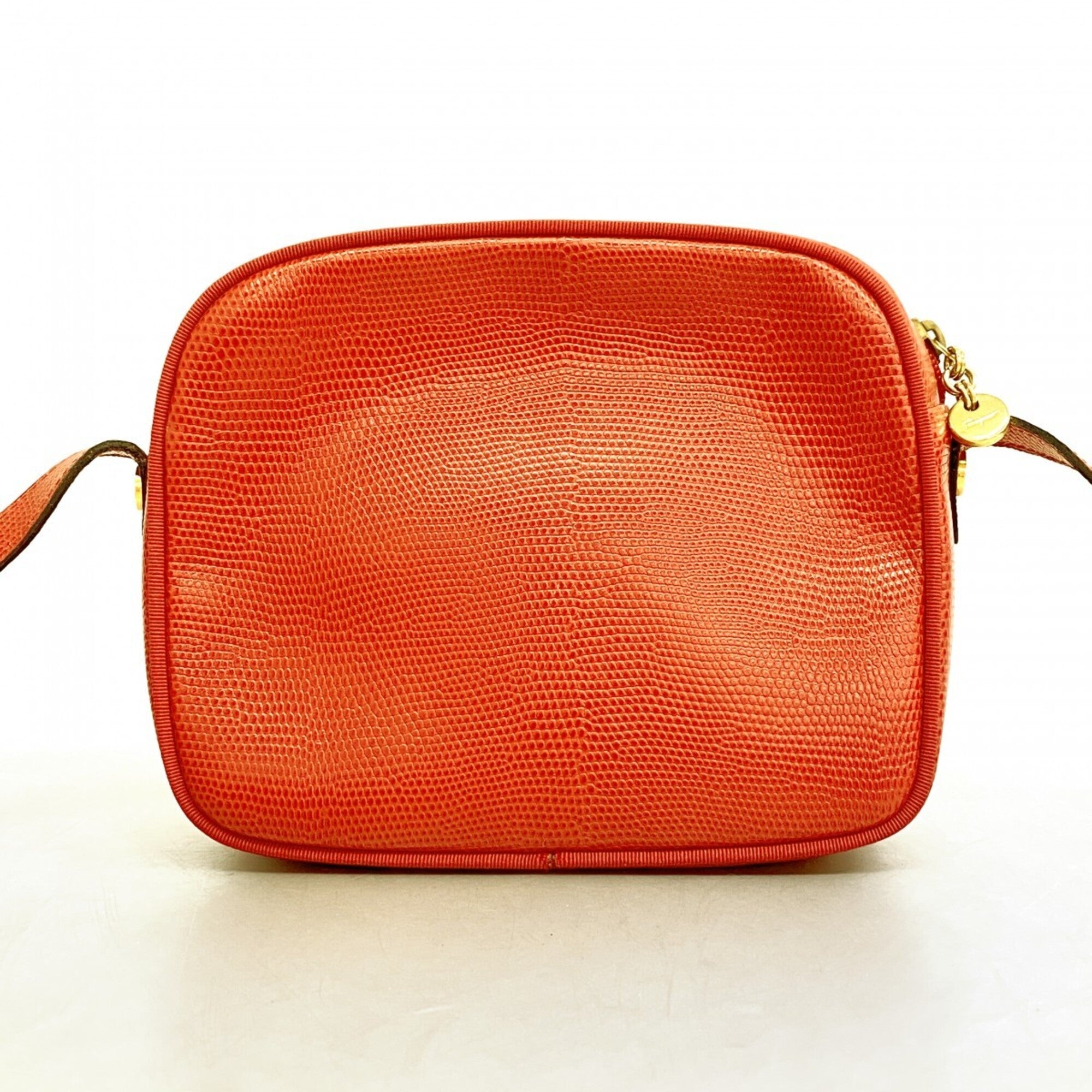 Salvatore Ferragamo Red Color Leather Shoulder Bag (Pre-Owned)