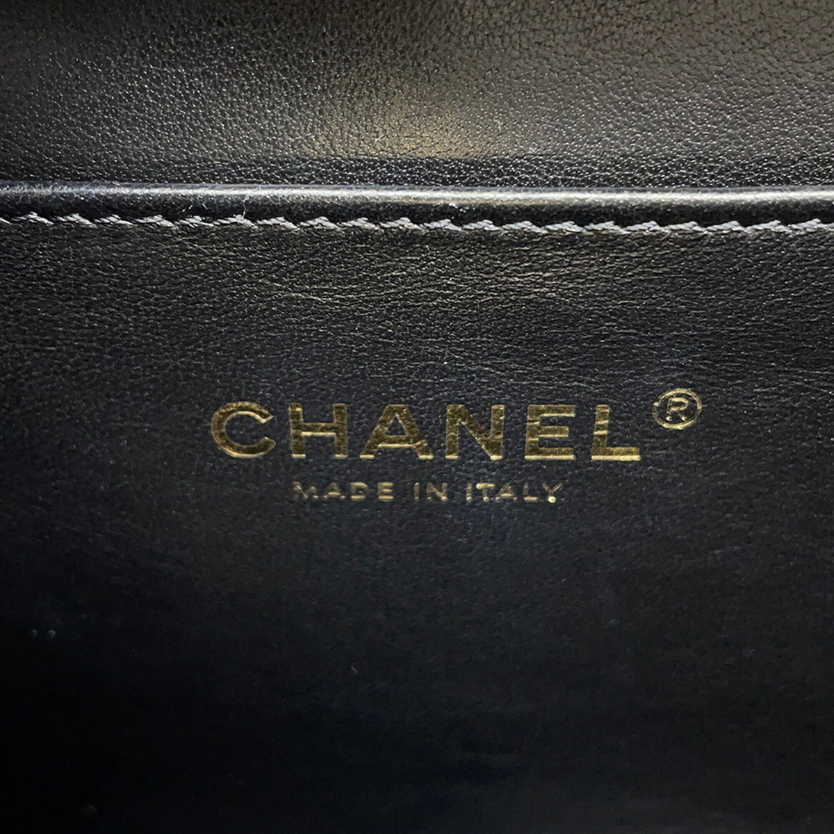 Chanel Matelasse Black Grained Calfskin Handbag Shoulder Bag (Pre-Owned)