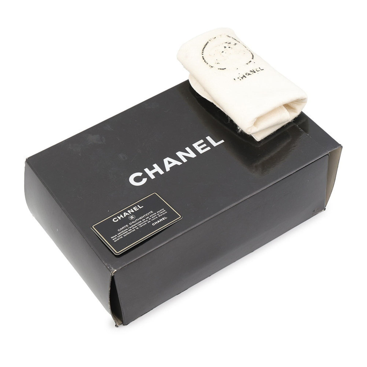 Chanel Black Patent Leather Shoulder Bag (Pre-Owned)