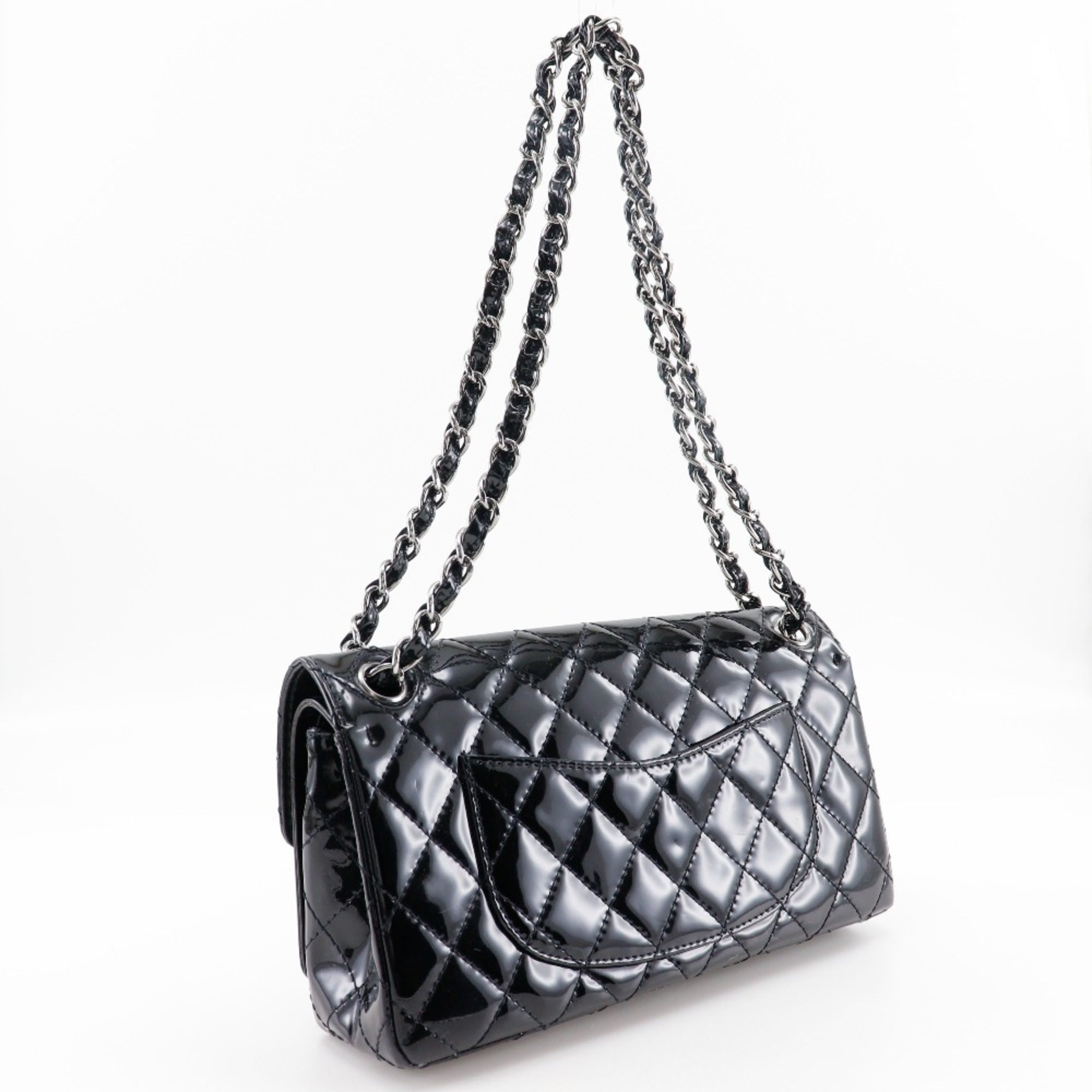 Chanel Black Patent Leather Shoulder Bag (Pre-Owned)