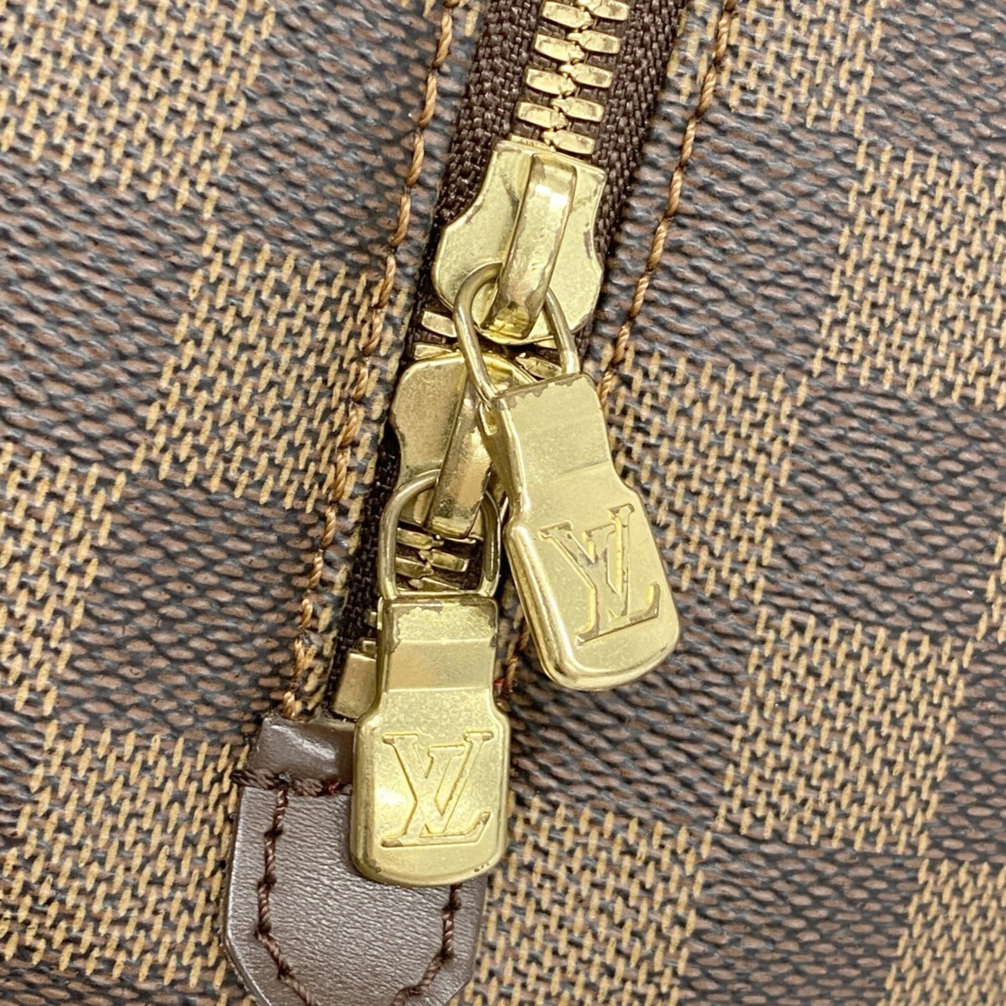 Louis Vuitton Ebene Handbag (Pre-Owned)