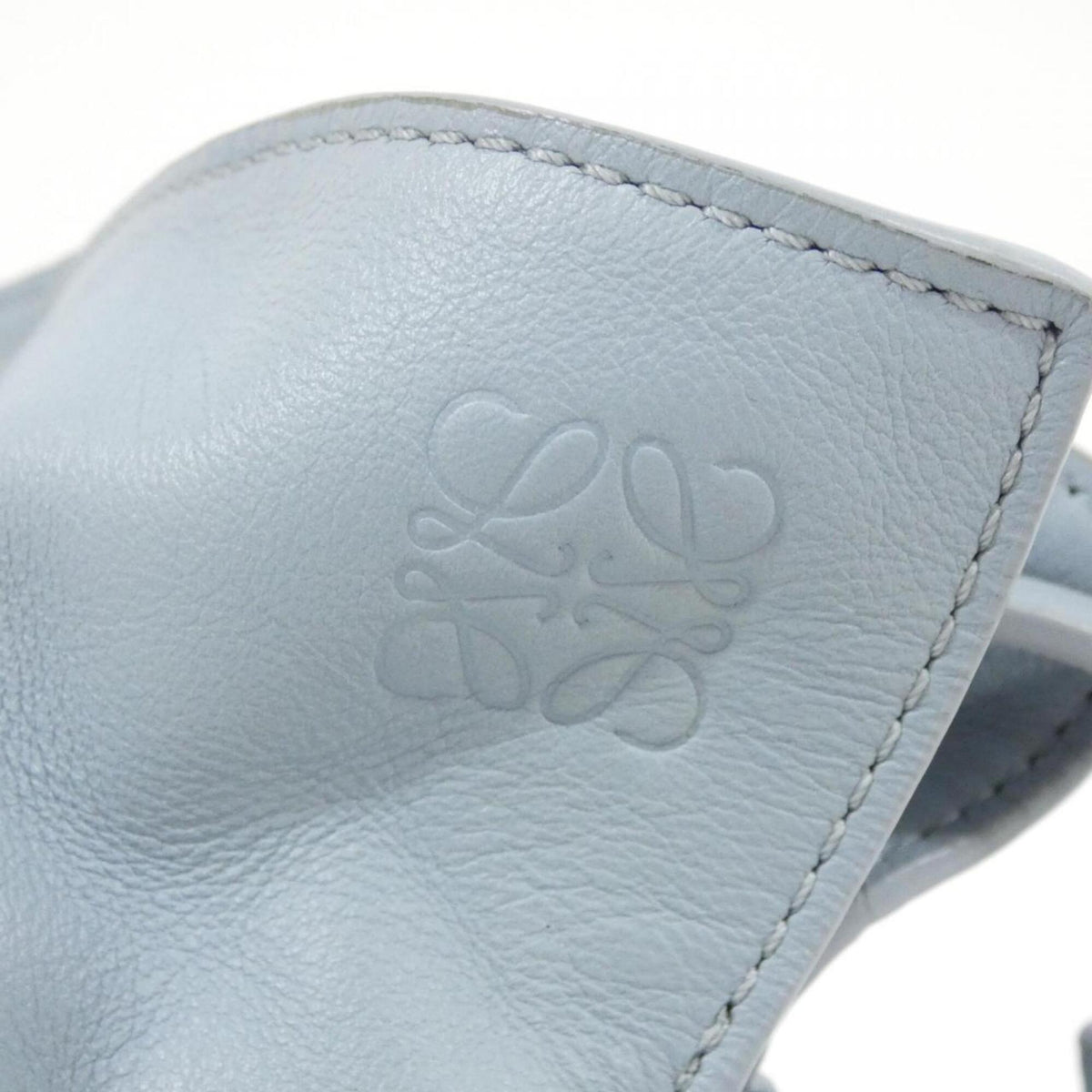 Loewe Light Blue Leather Handbag (Pre-Owned)