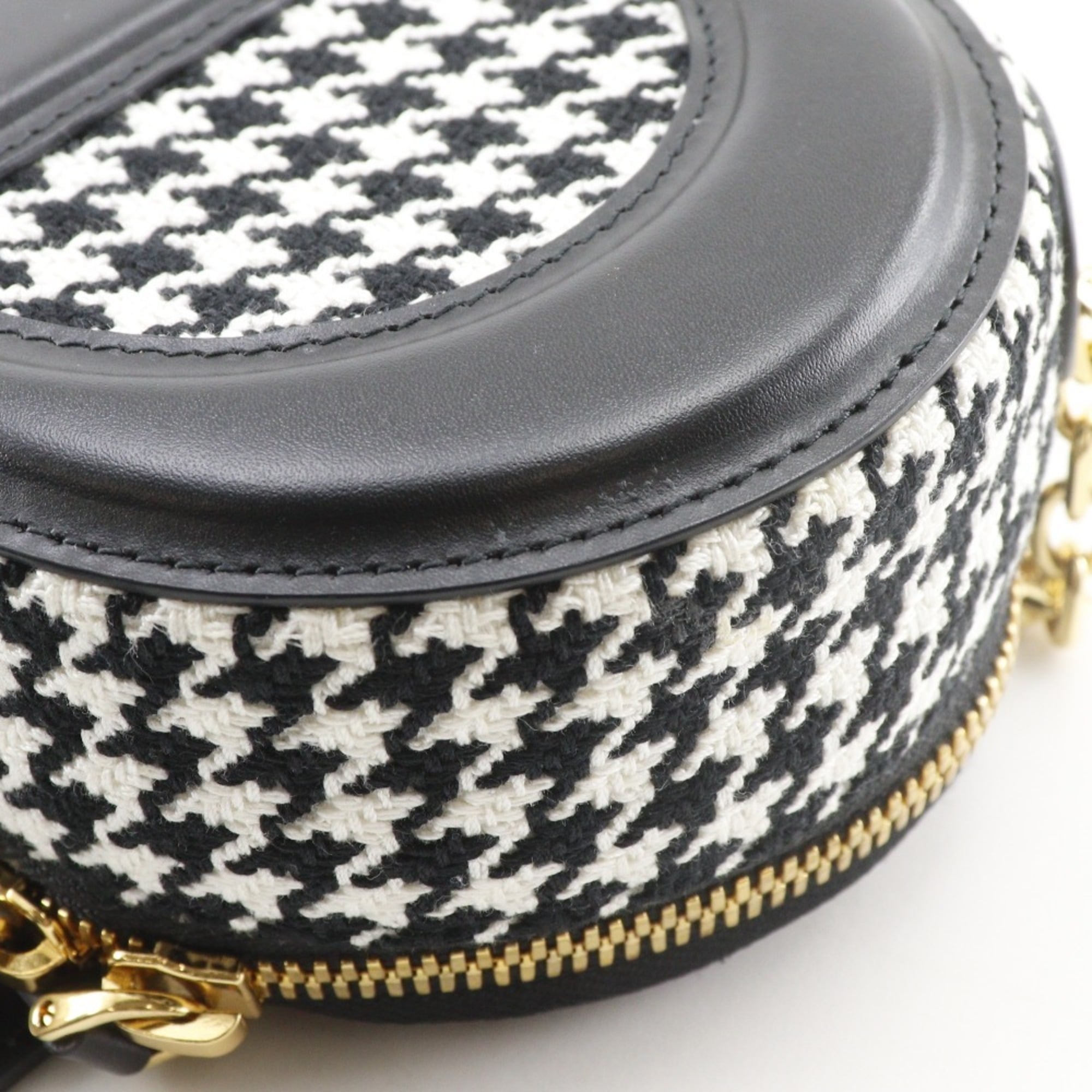 Christian Dior Black White Canvas Leather Shoulder Bag (Pre-Owned)