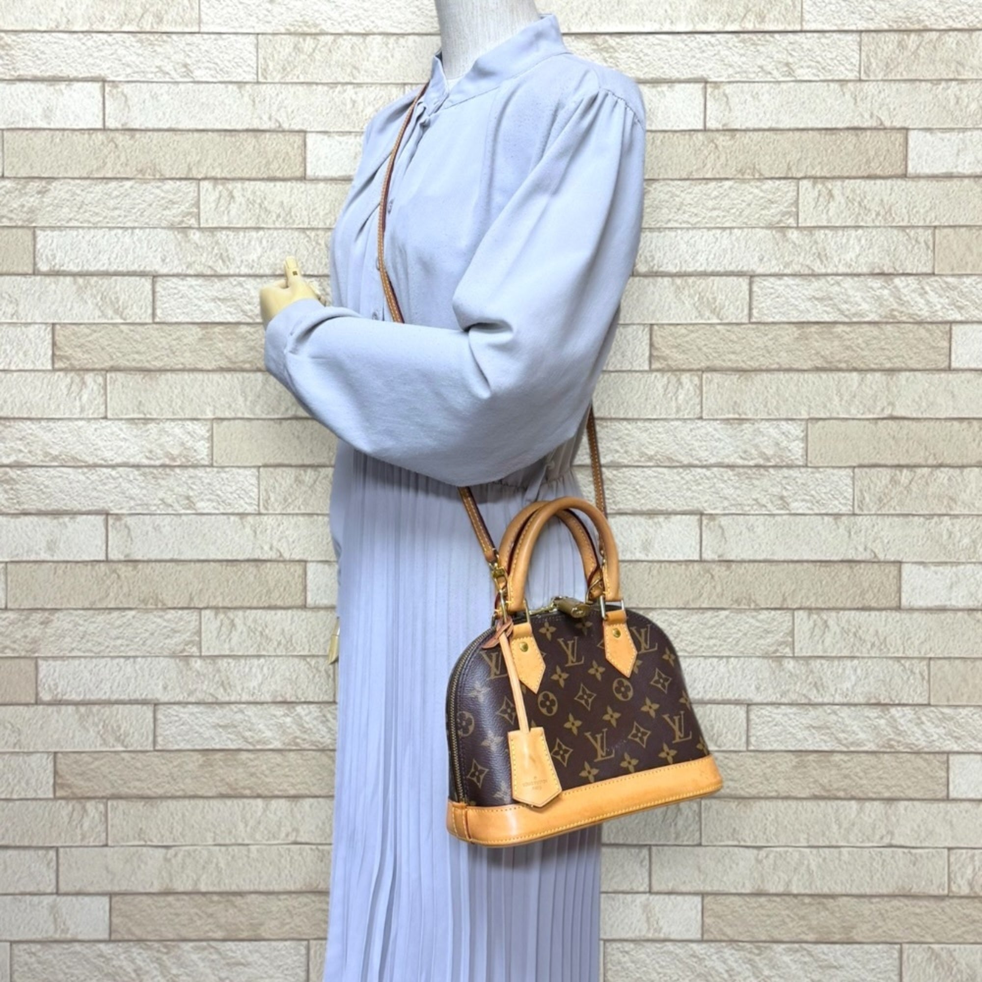 Louis Vuitton Monogram Brown Monogram Shoulder Bag (Pre-Owned)