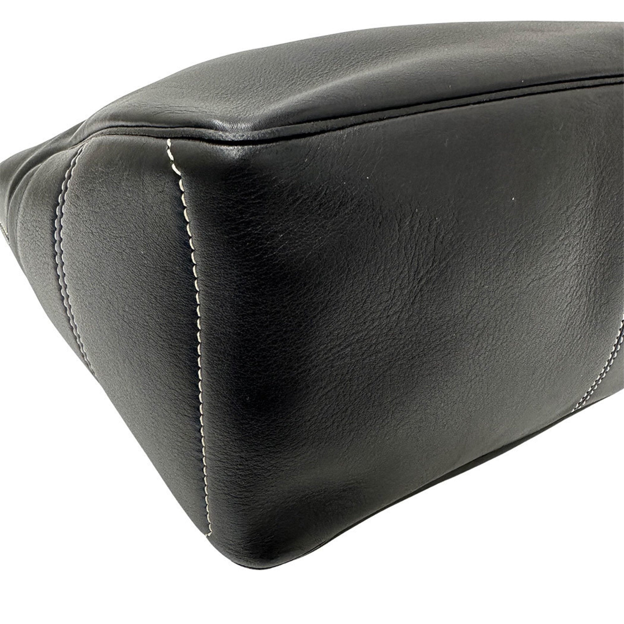 Celine Black Leather Handbag (Pre-Owned)