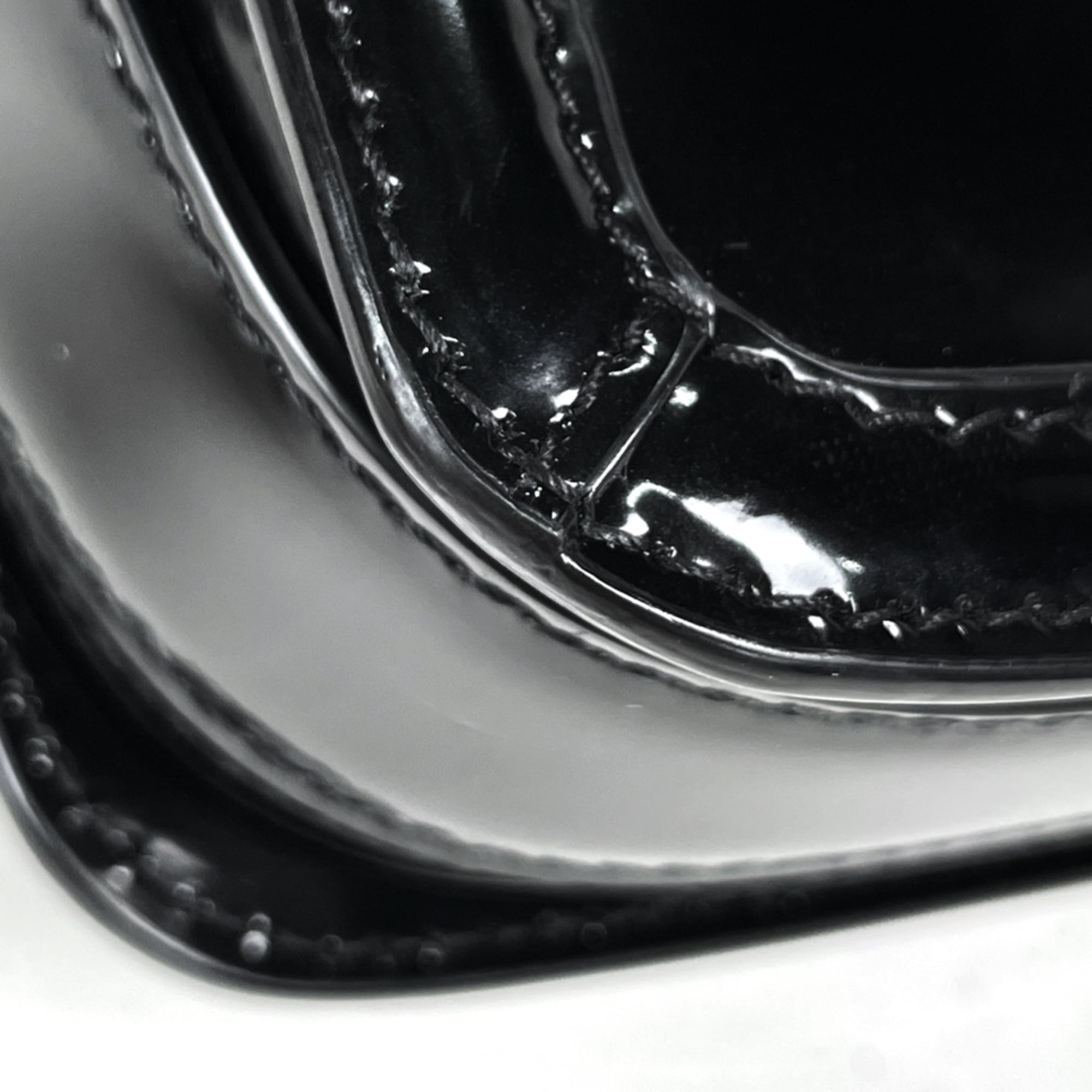 Saint Laurent Black Patent Leather Shoulder Bag (Pre-Owned)