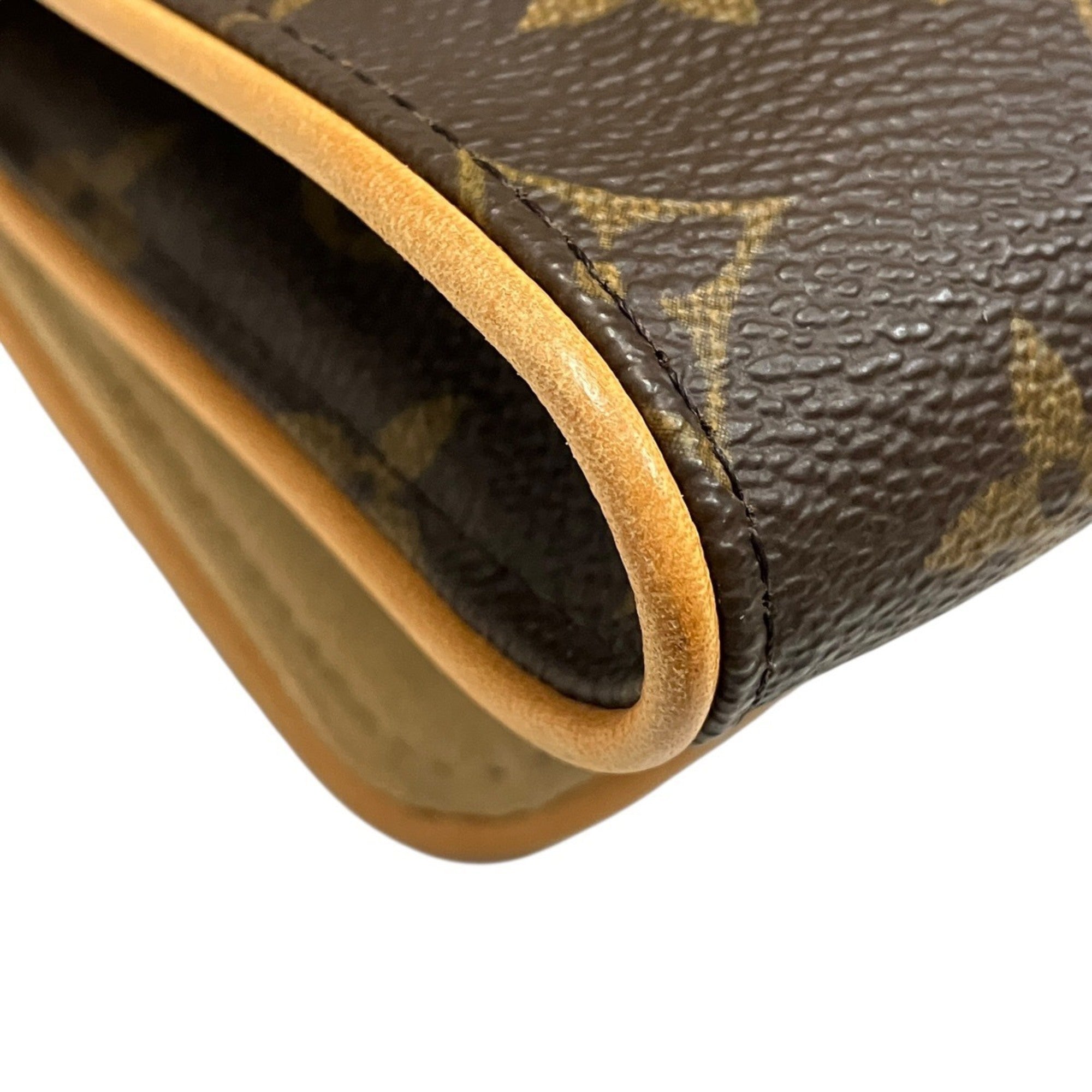 Louis Vuitton Brown Pochette (Pre-Owned)
