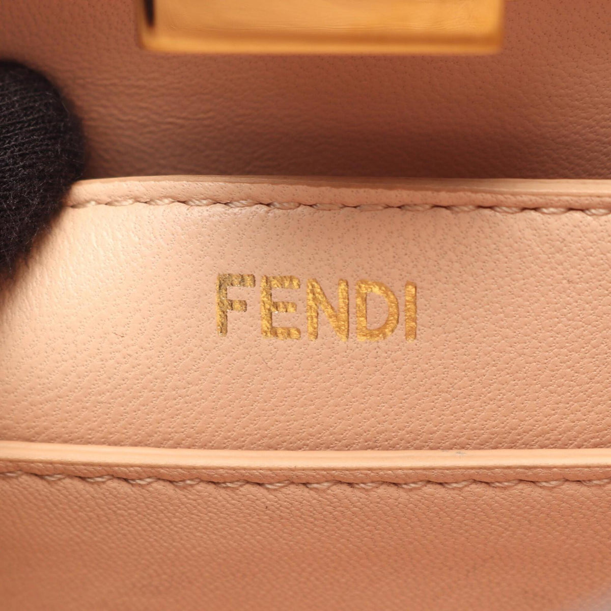 Fendi Green Leather Handbag (Pre-Owned)