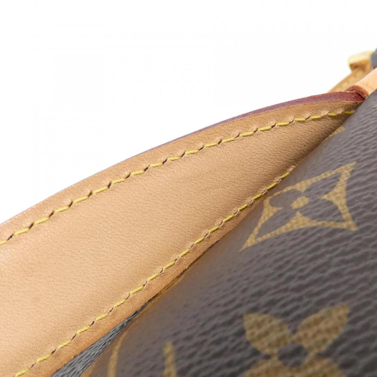 Louis Vuitton Marron Coated Canvas Shoulder Bag (Pre-Owned)