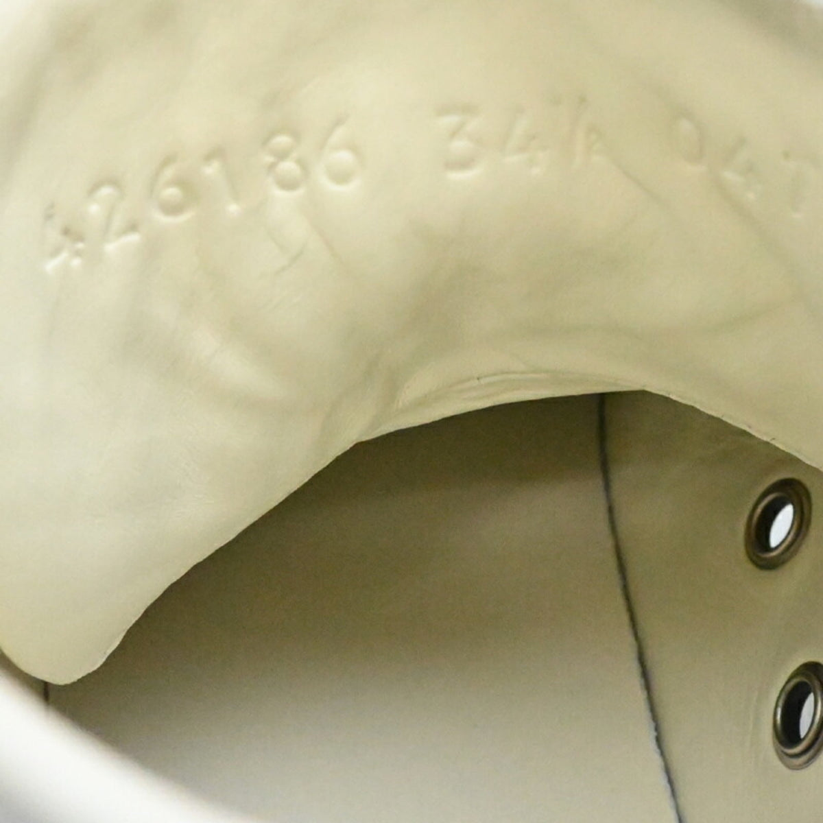 Gucci Sneakers (Pre-Owned)