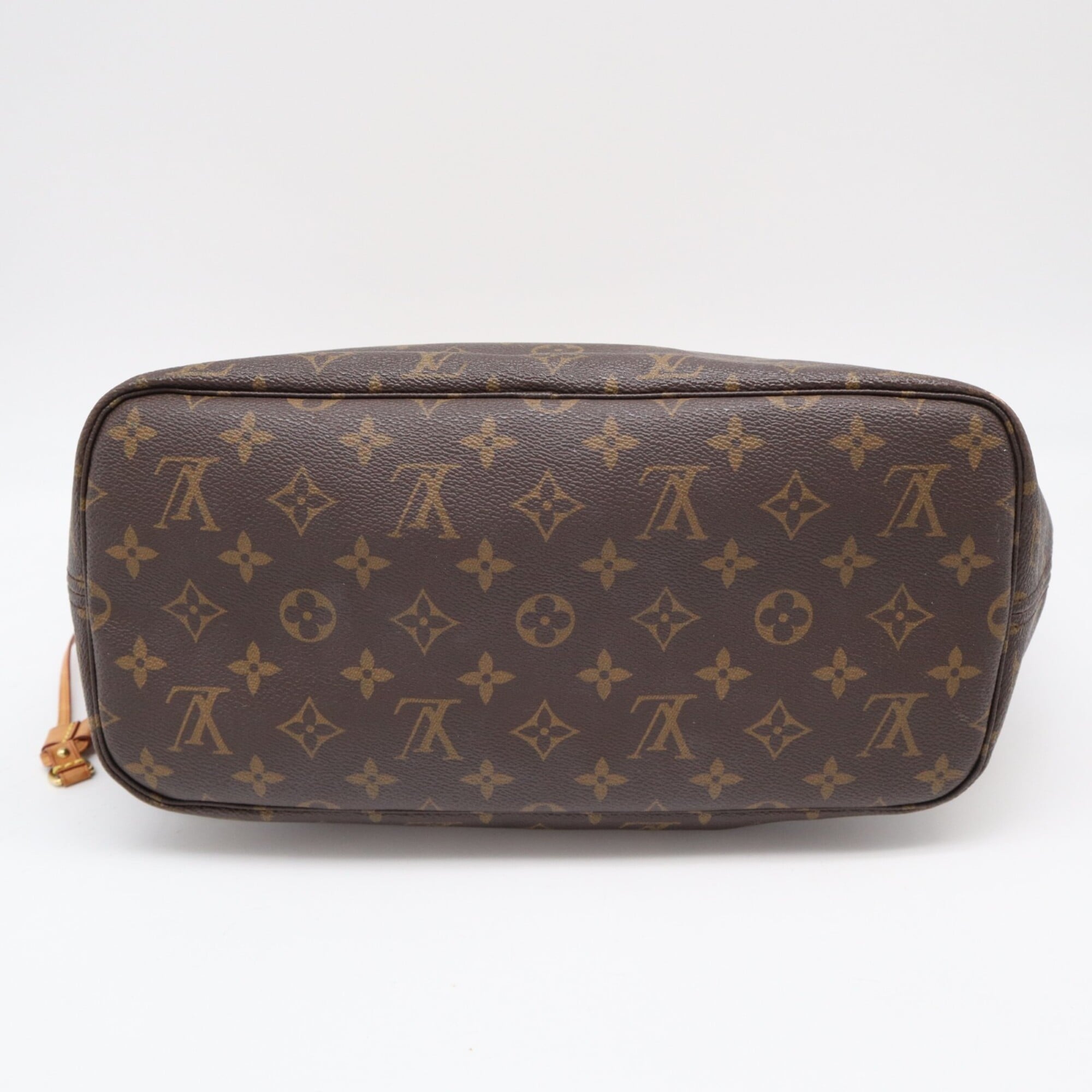 Louis Vuitton Beige Brown Monogram Coated Canvas Leather Handbag Pouch (Pre-Owned)