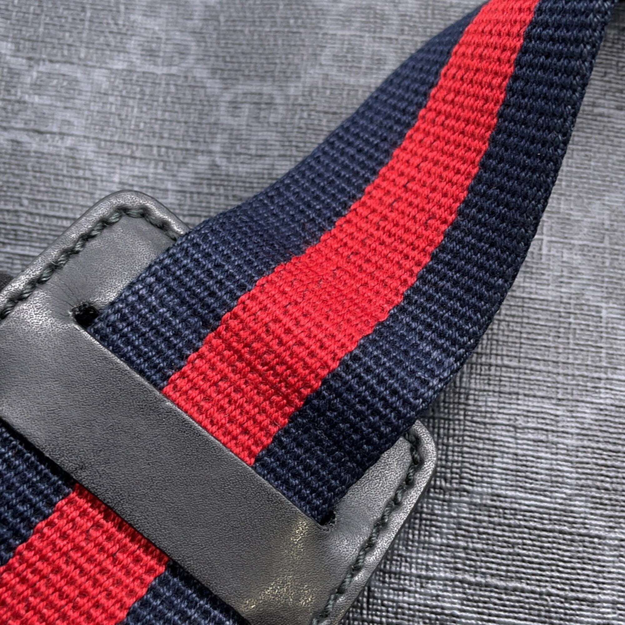 Gucci Black Blue Red Color Pvc Leather Messenger Bag Shoulder Bag (Pre-Owned)