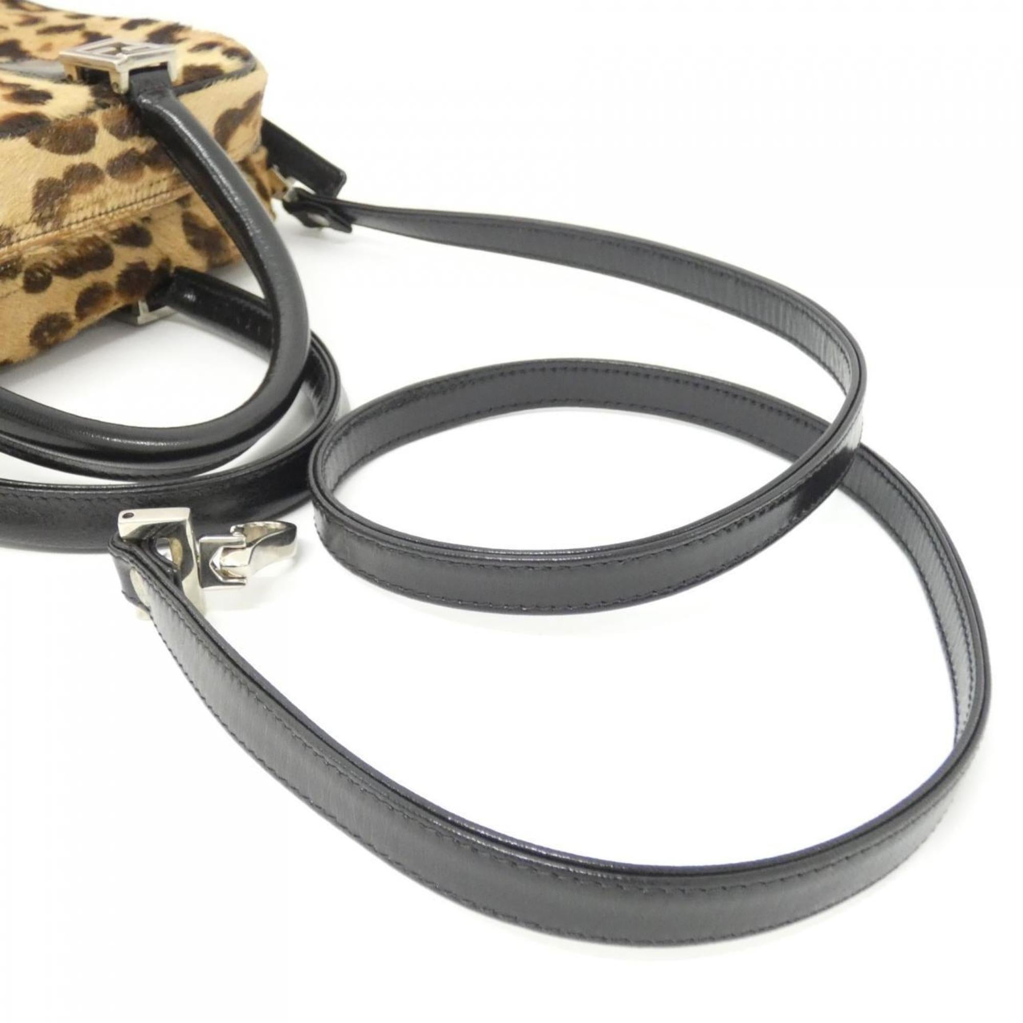 Fendi Beige Leather Handbag (Pre-Owned)