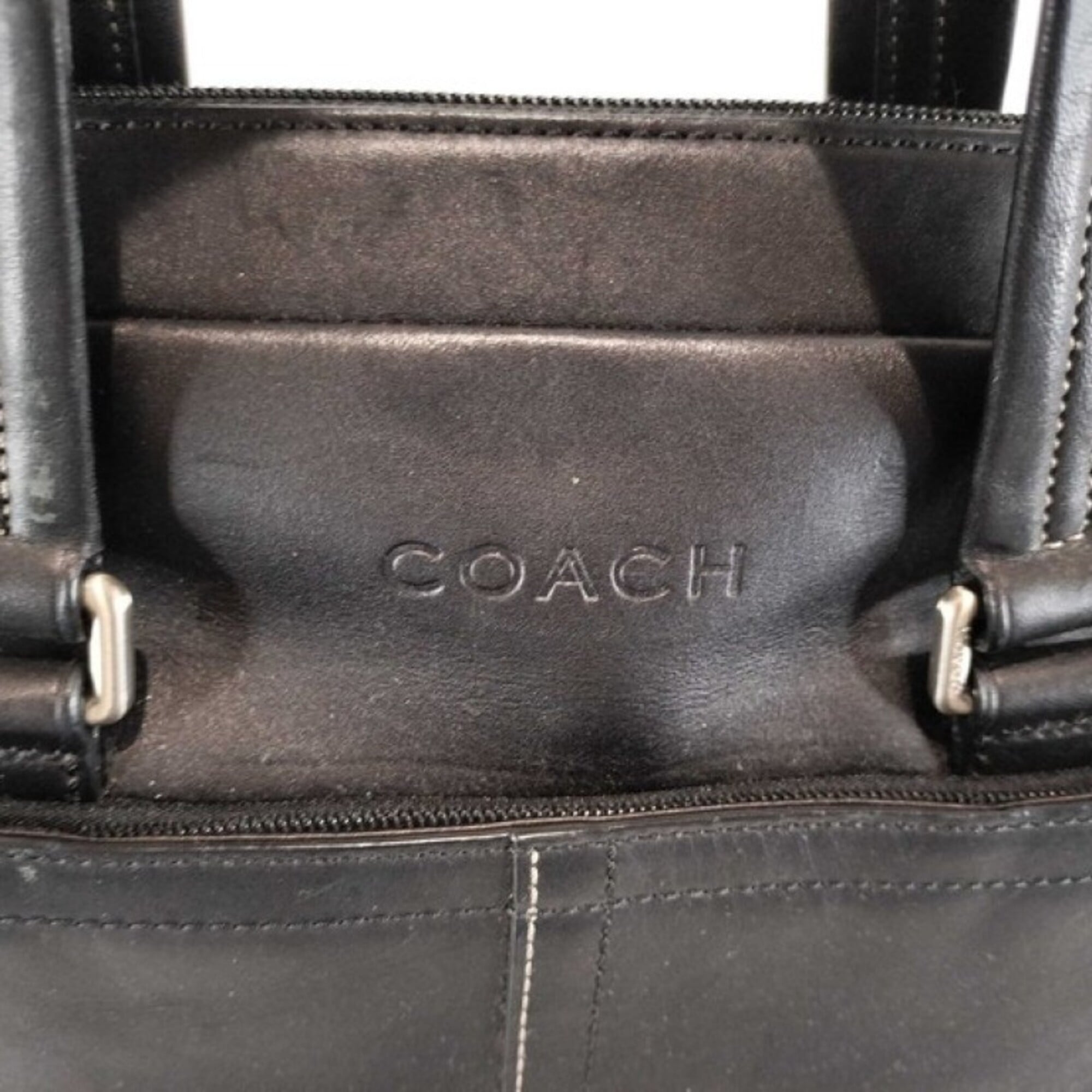 Coach Black Leather Handbag (Pre-Owned)