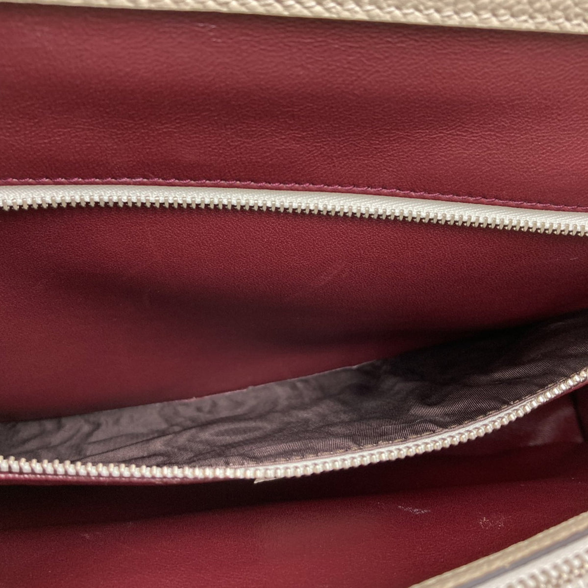 Gucci White Leather Handbag (Pre-Owned)